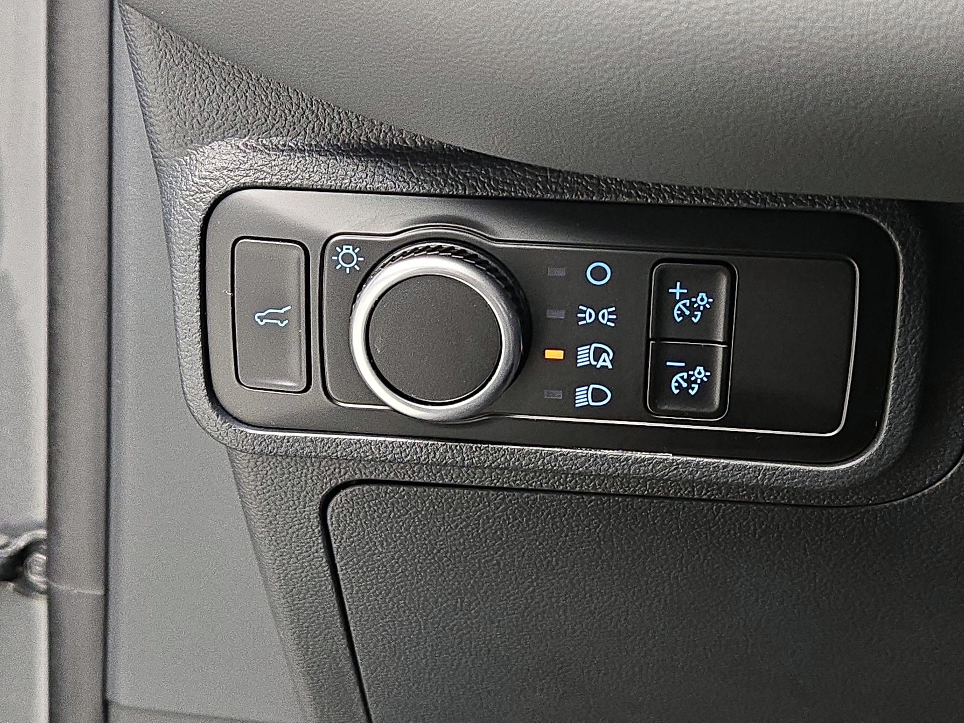 Thumbnail: 2025 Ford Explorer - 13