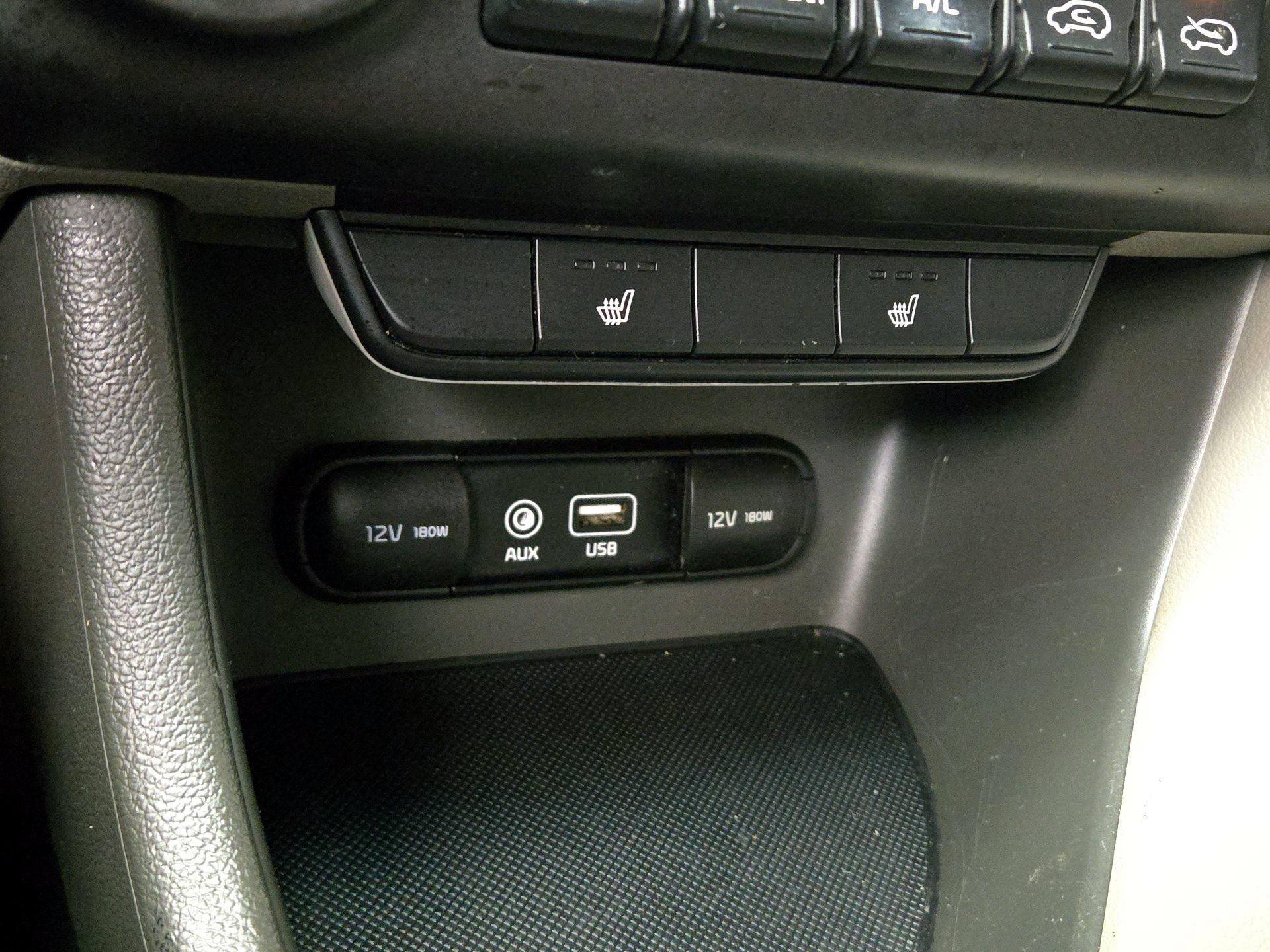 Thumbnail: 2017 Kia Sportage - 18