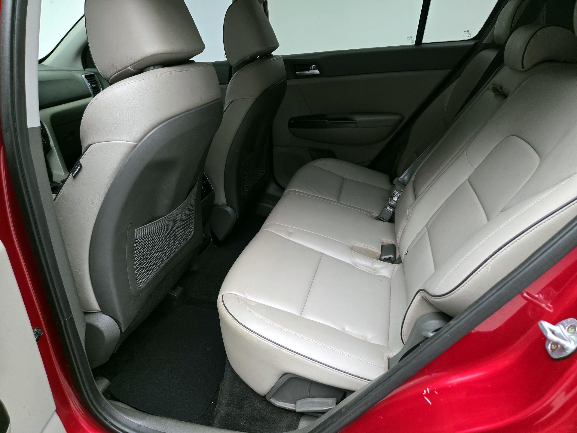 Thumbnail: 2017 Kia Sportage - 19