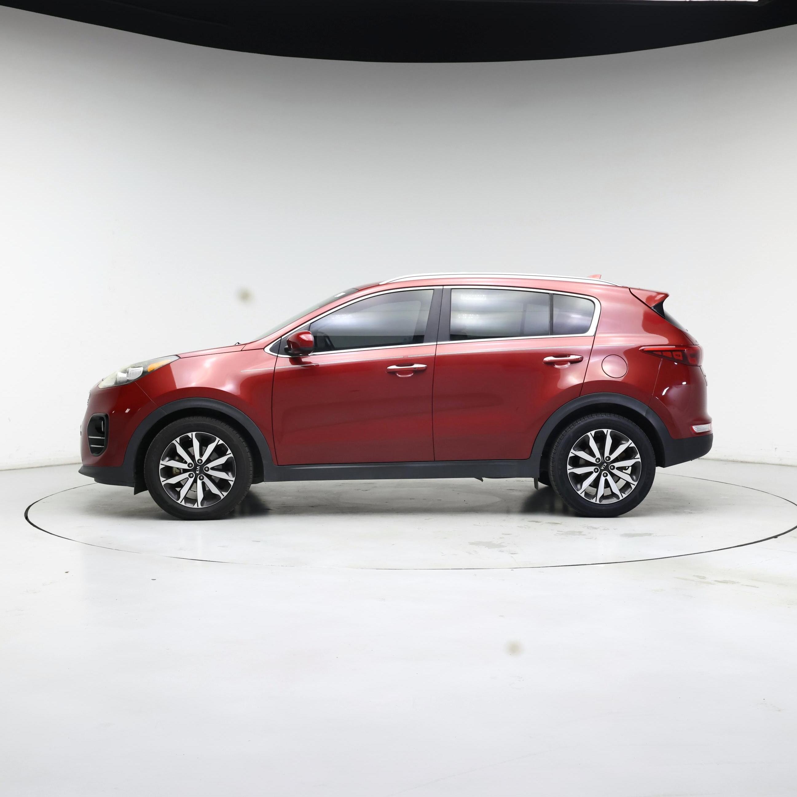 Thumbnail: 2017 Kia Sportage - 3