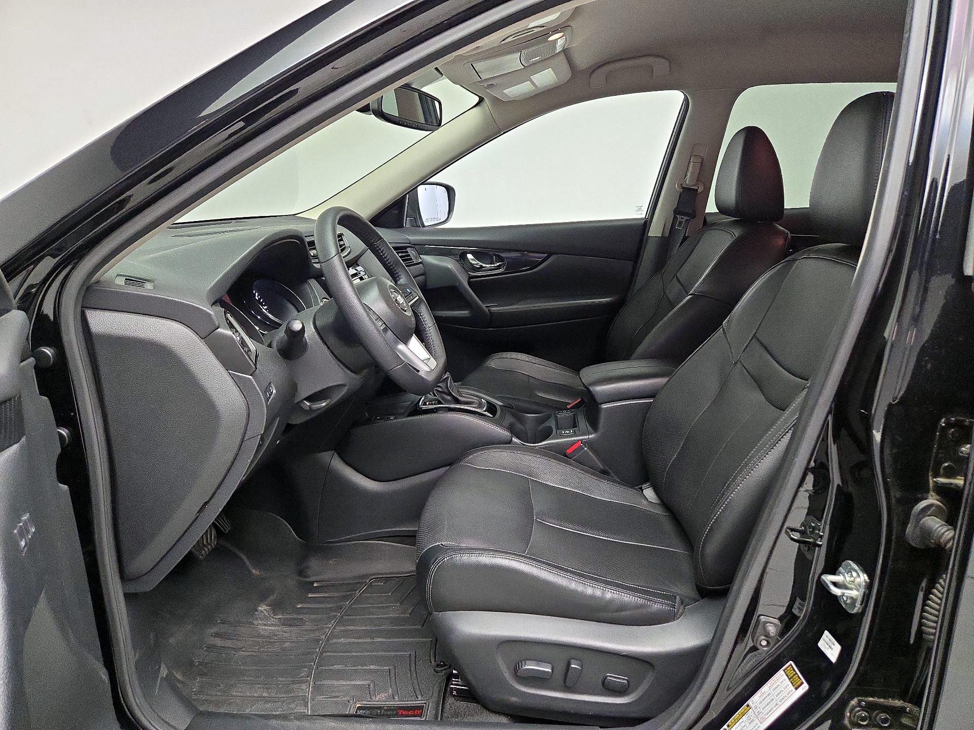 Thumbnail: 2020 Nissan Rogue - 11