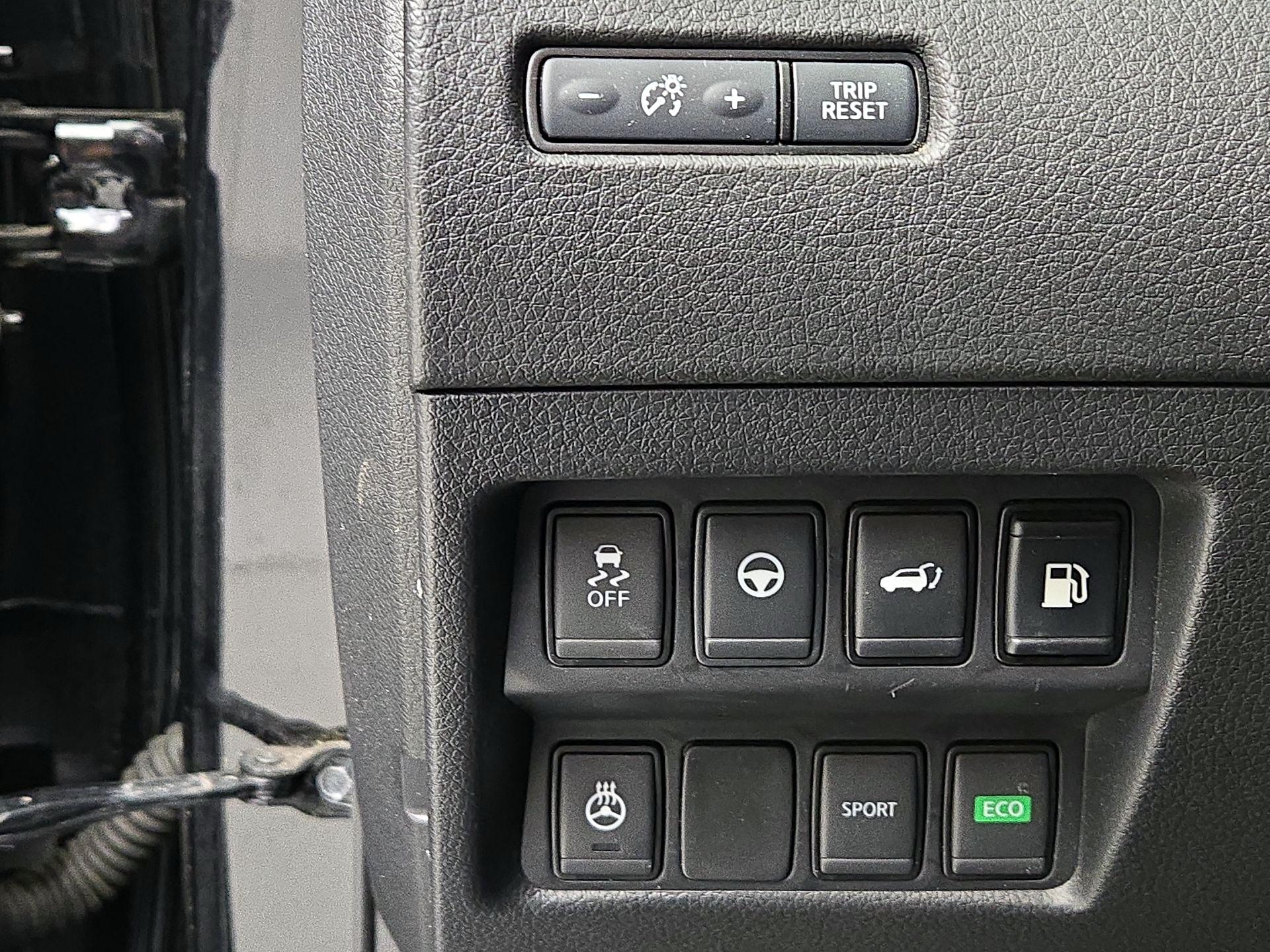 Thumbnail: 2020 Nissan Rogue - 13