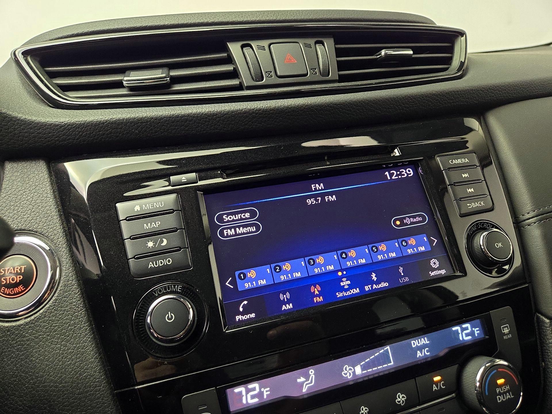 Thumbnail: 2020 Nissan Rogue - 16