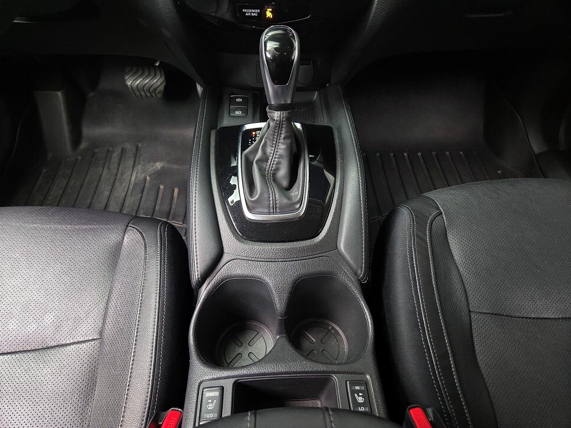 Thumbnail: 2020 Nissan Rogue - 18