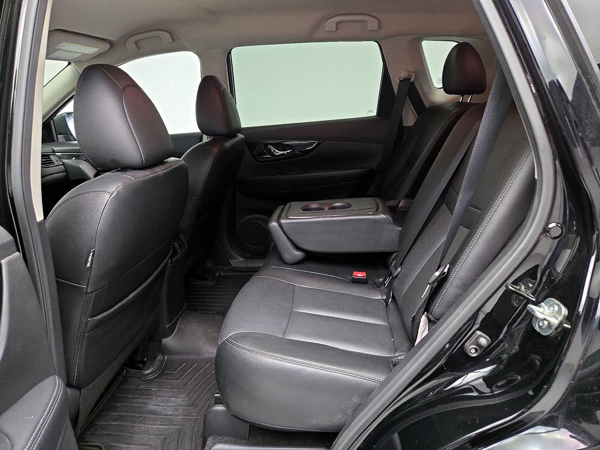 Thumbnail: 2020 Nissan Rogue - 20