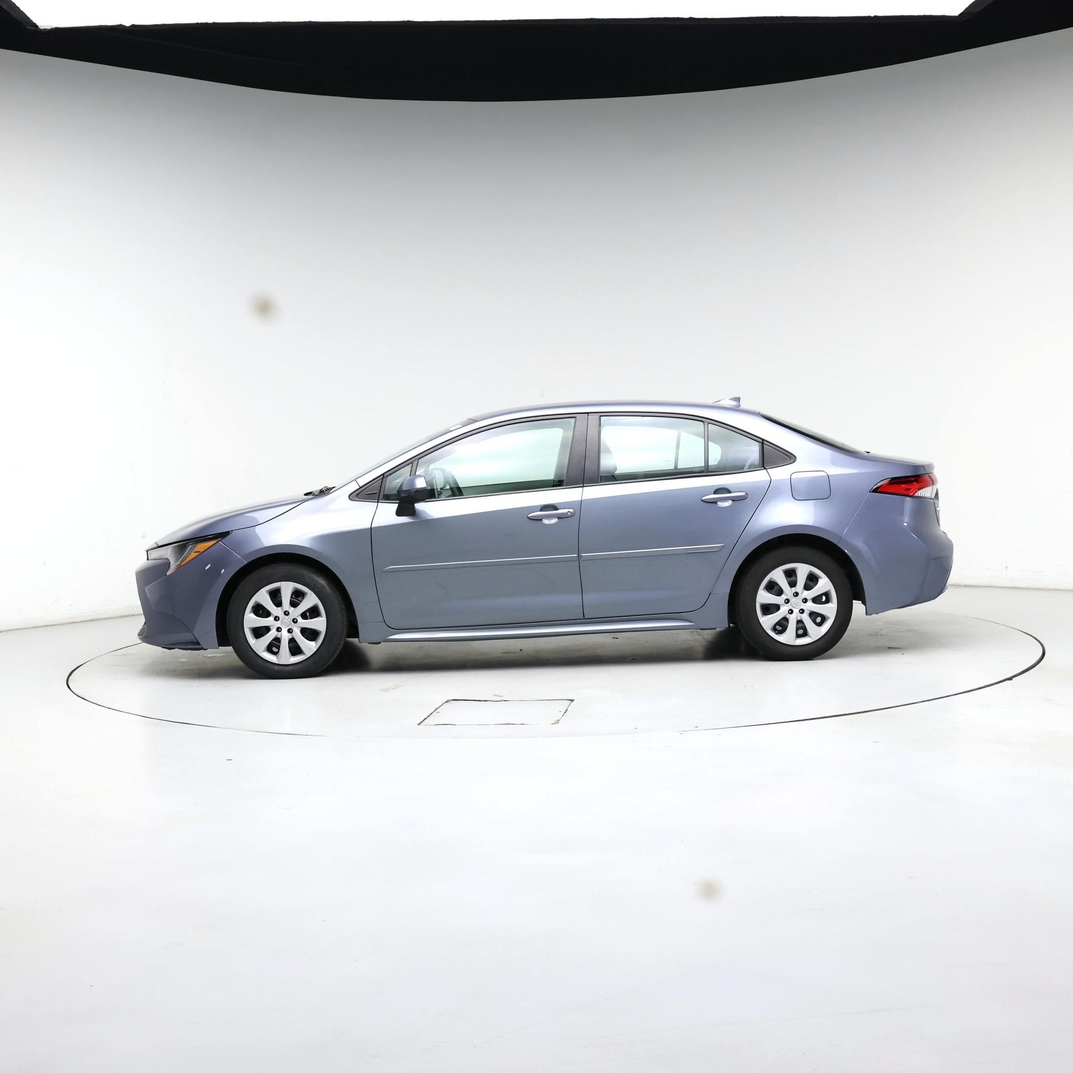 Thumbnail: 2021 Toyota Corolla - 3