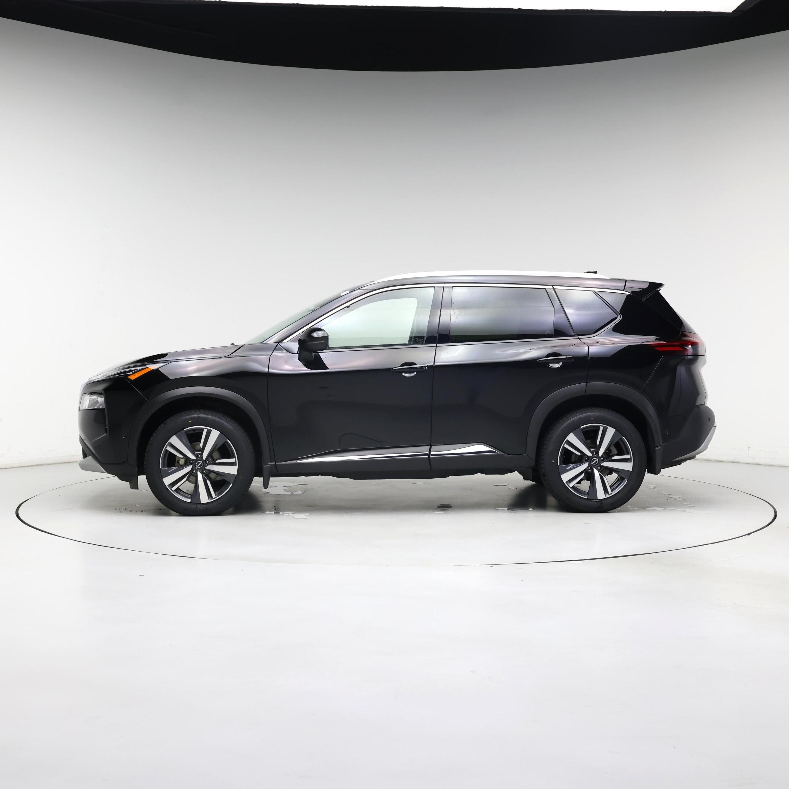 Thumbnail: 2023 Nissan Rogue - 3