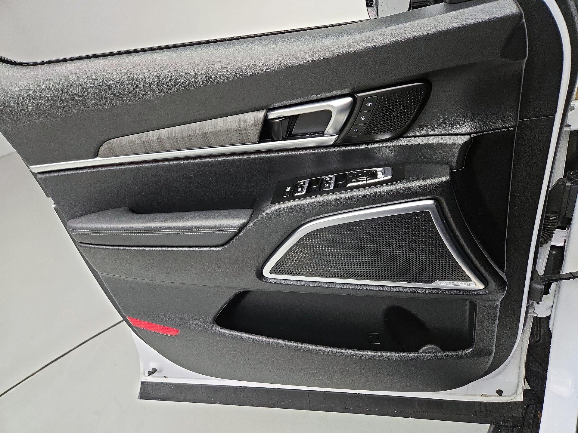 Thumbnail: 2024 Kia Telluride - 12