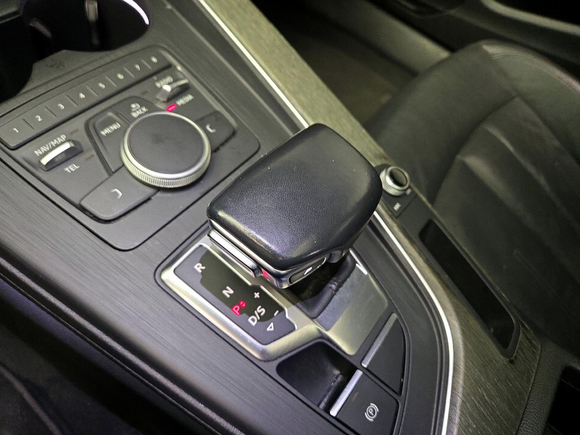 Thumbnail: 2019 Audi A4 - 17