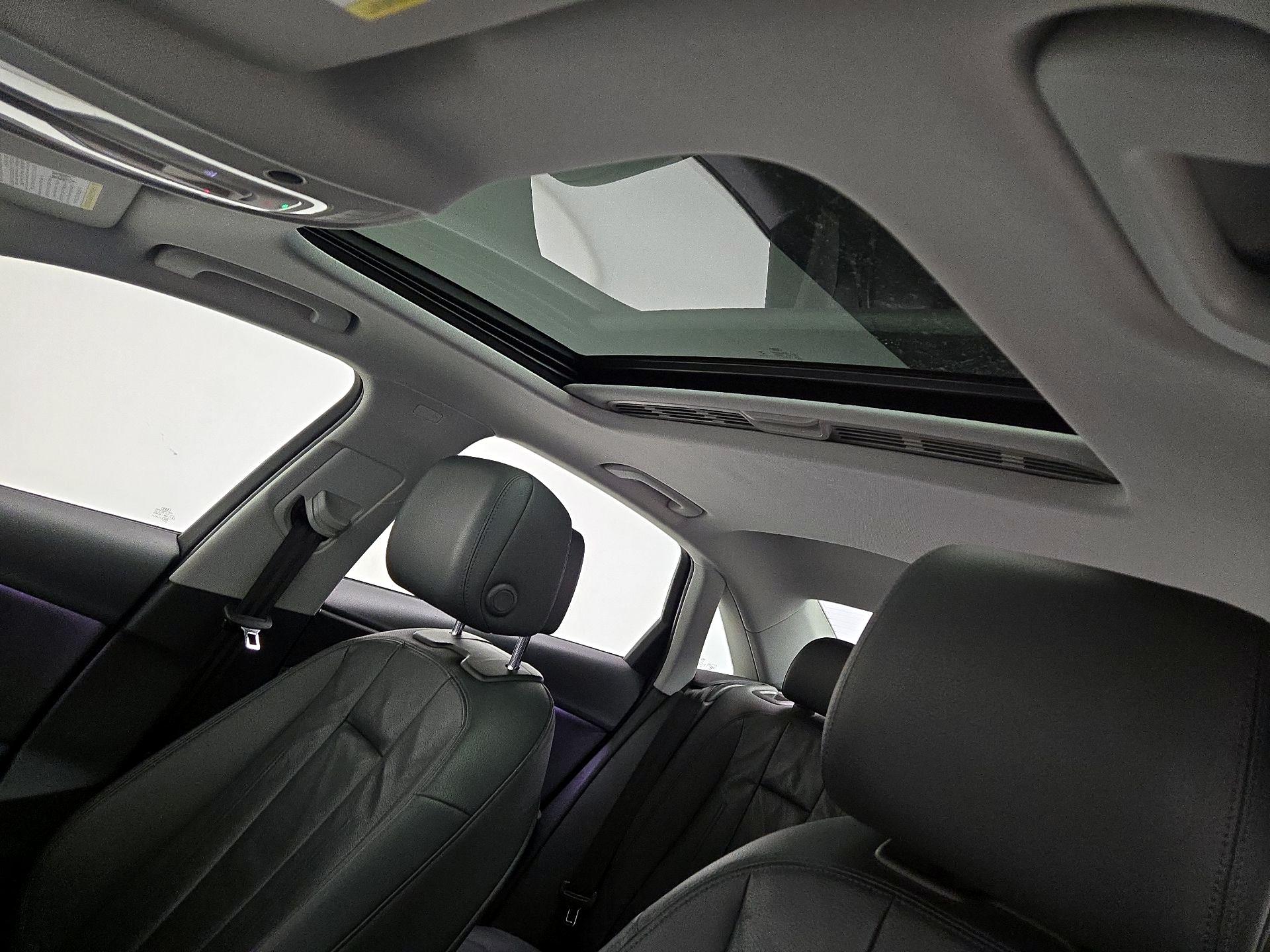 Thumbnail: 2019 Audi A4 - 19