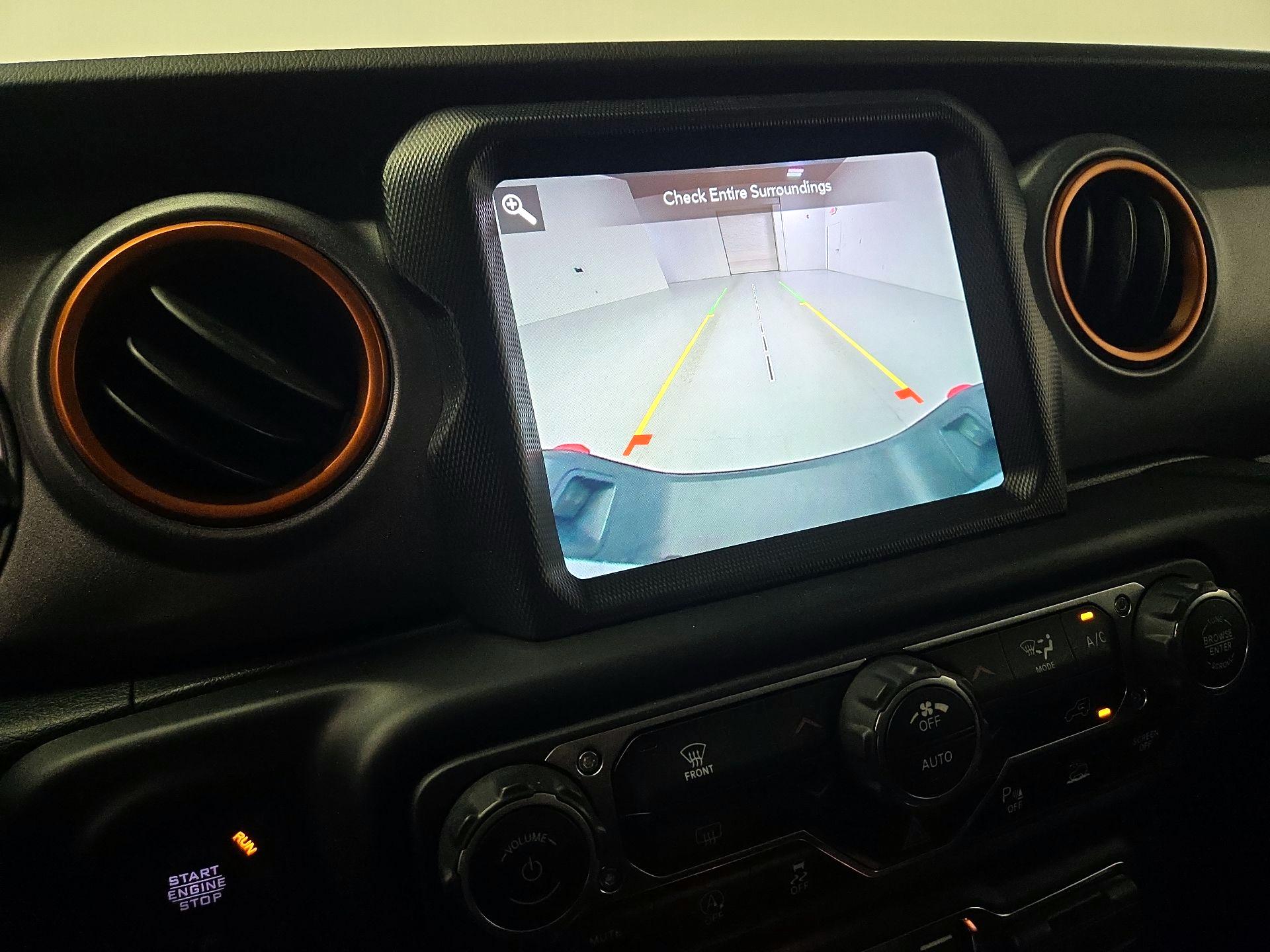 Thumbnail: 2021 Jeep Gladiator - 15