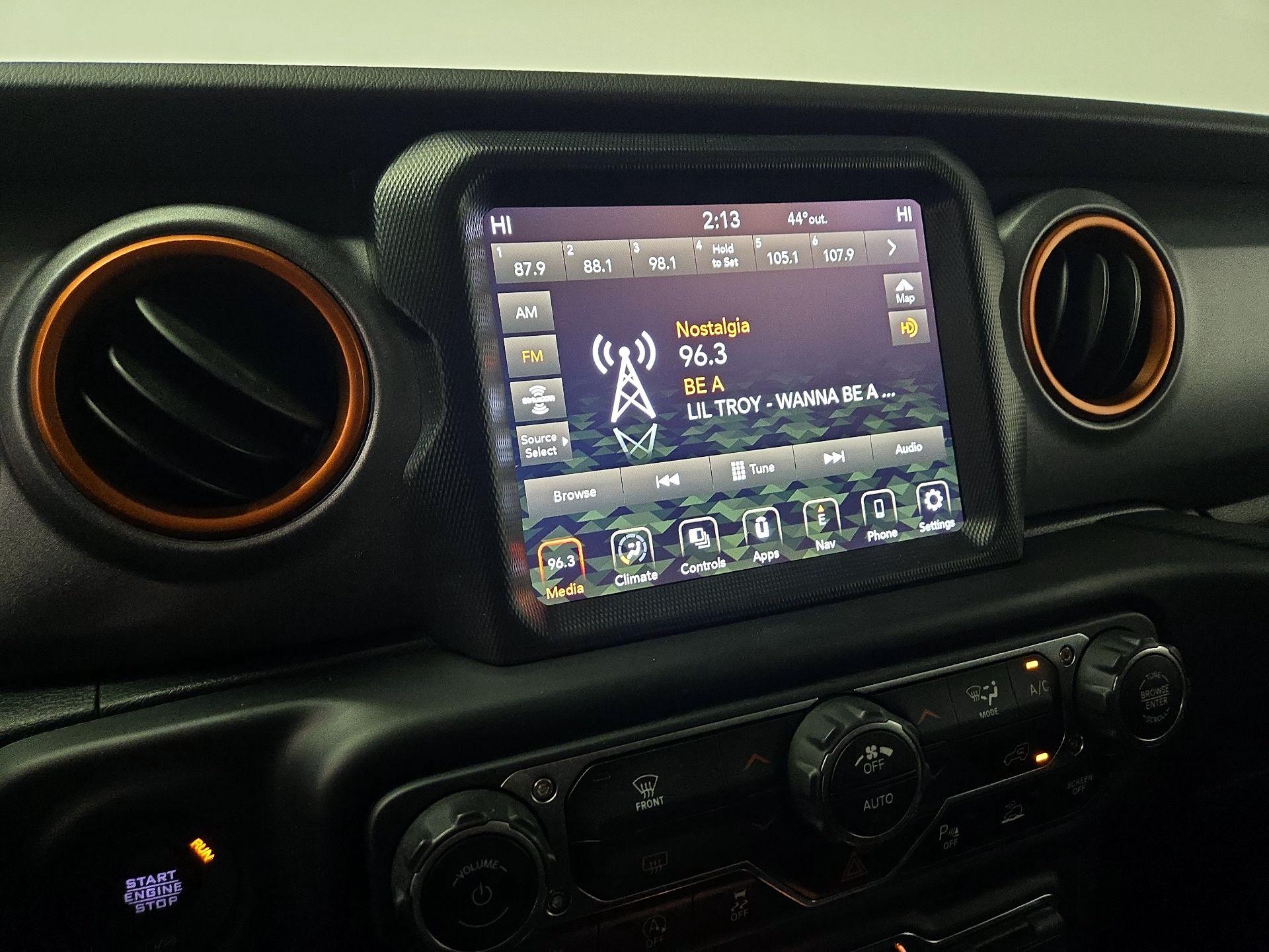 Thumbnail: 2021 Jeep Gladiator - 16