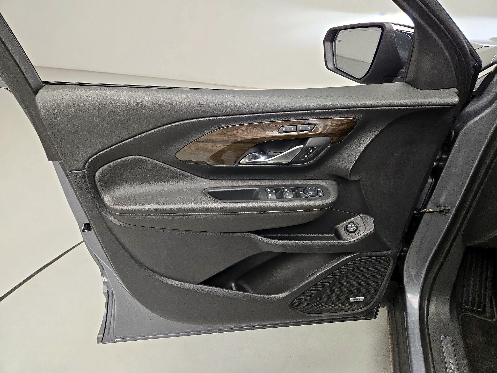 Thumbnail: 2020 GMC Terrain - 12