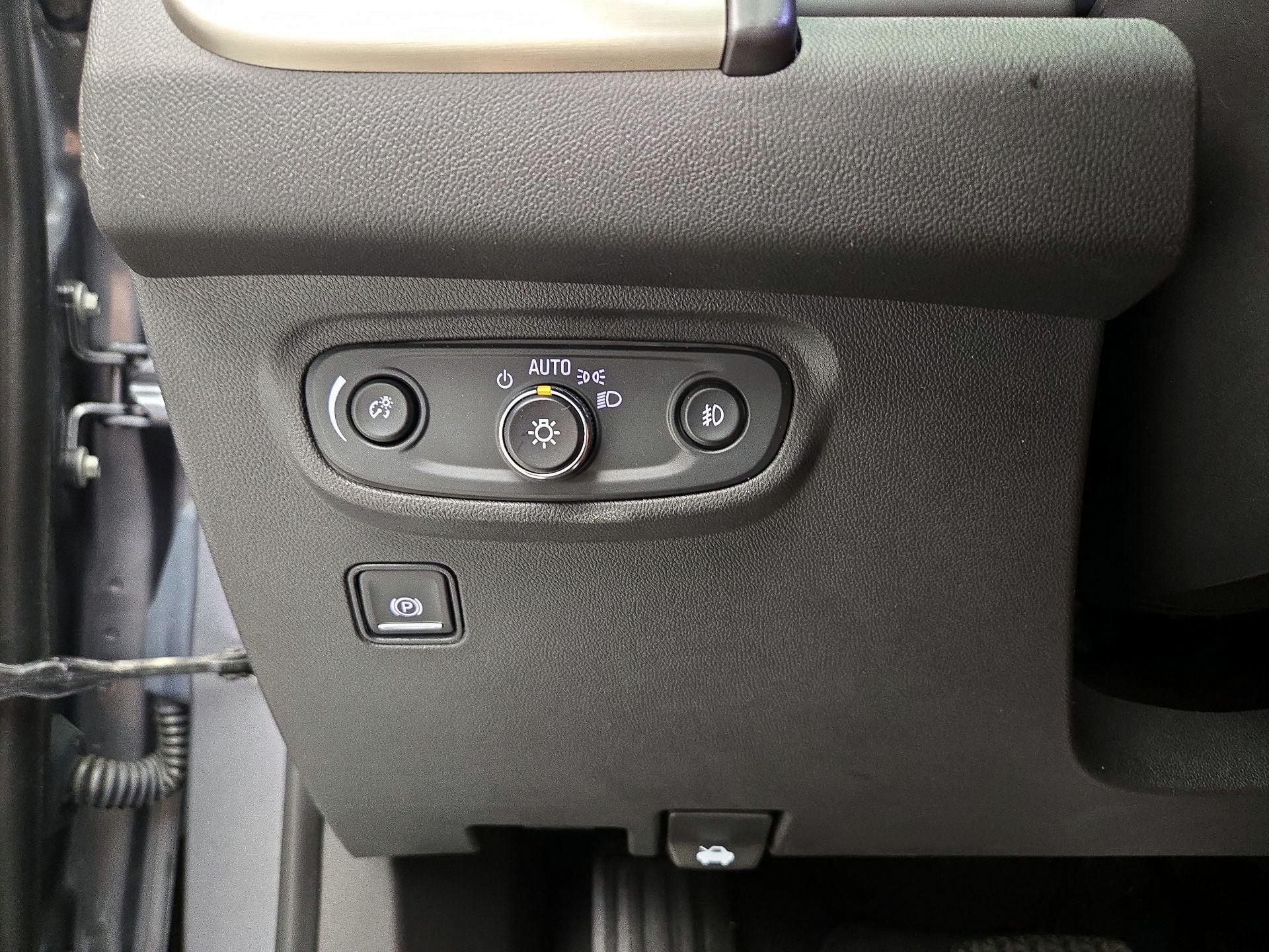 Thumbnail: 2020 GMC Terrain - 13