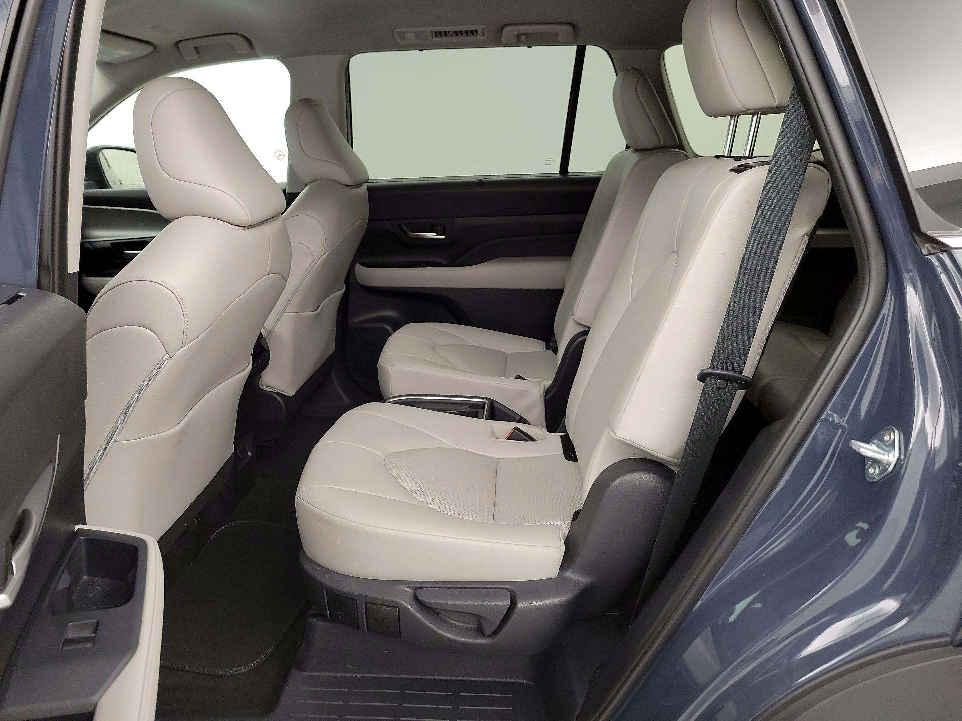 Thumbnail: 2025 Toyota Grand Highlander - 19