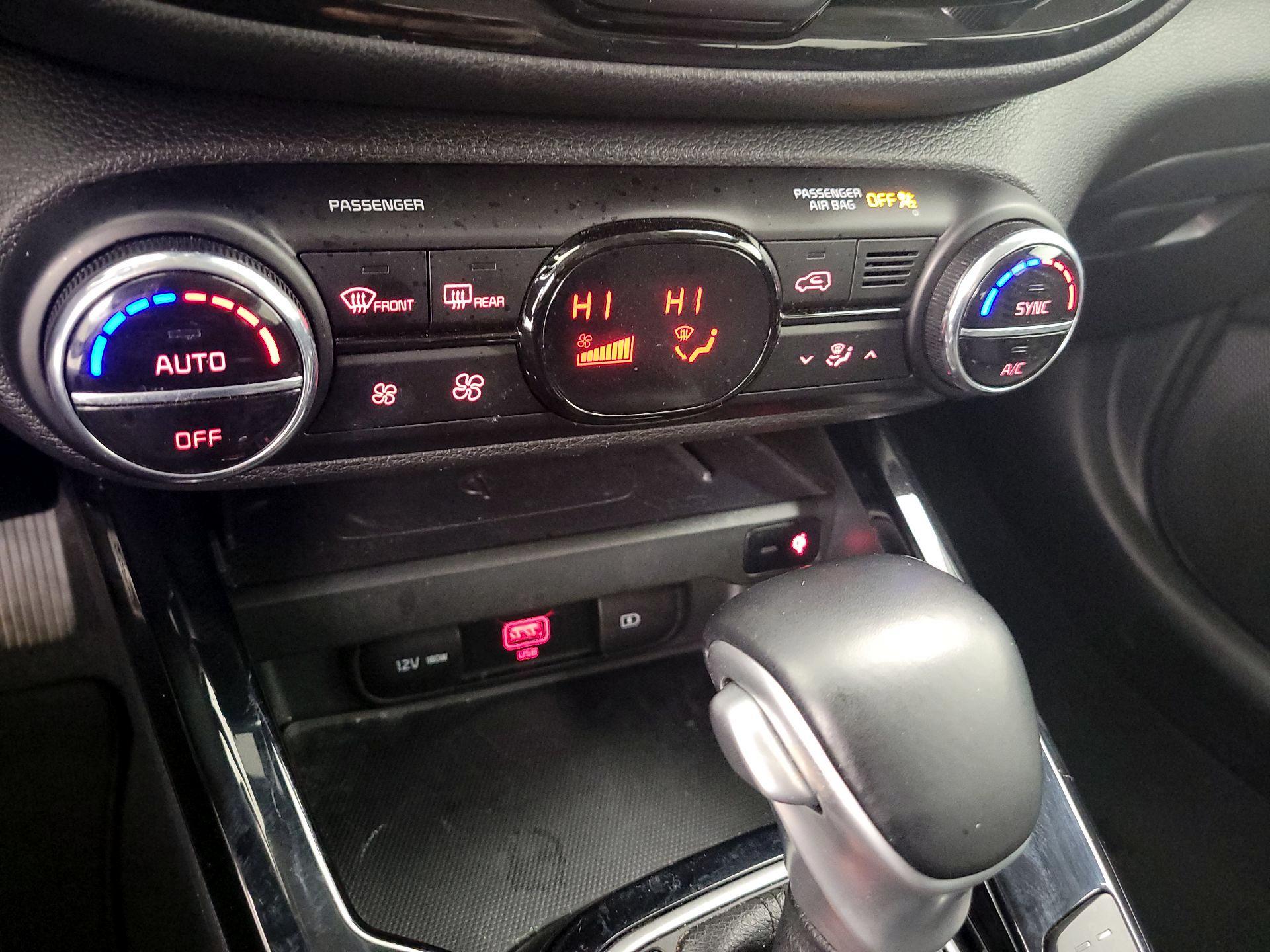 Thumbnail: 2022 Kia Soul - 16