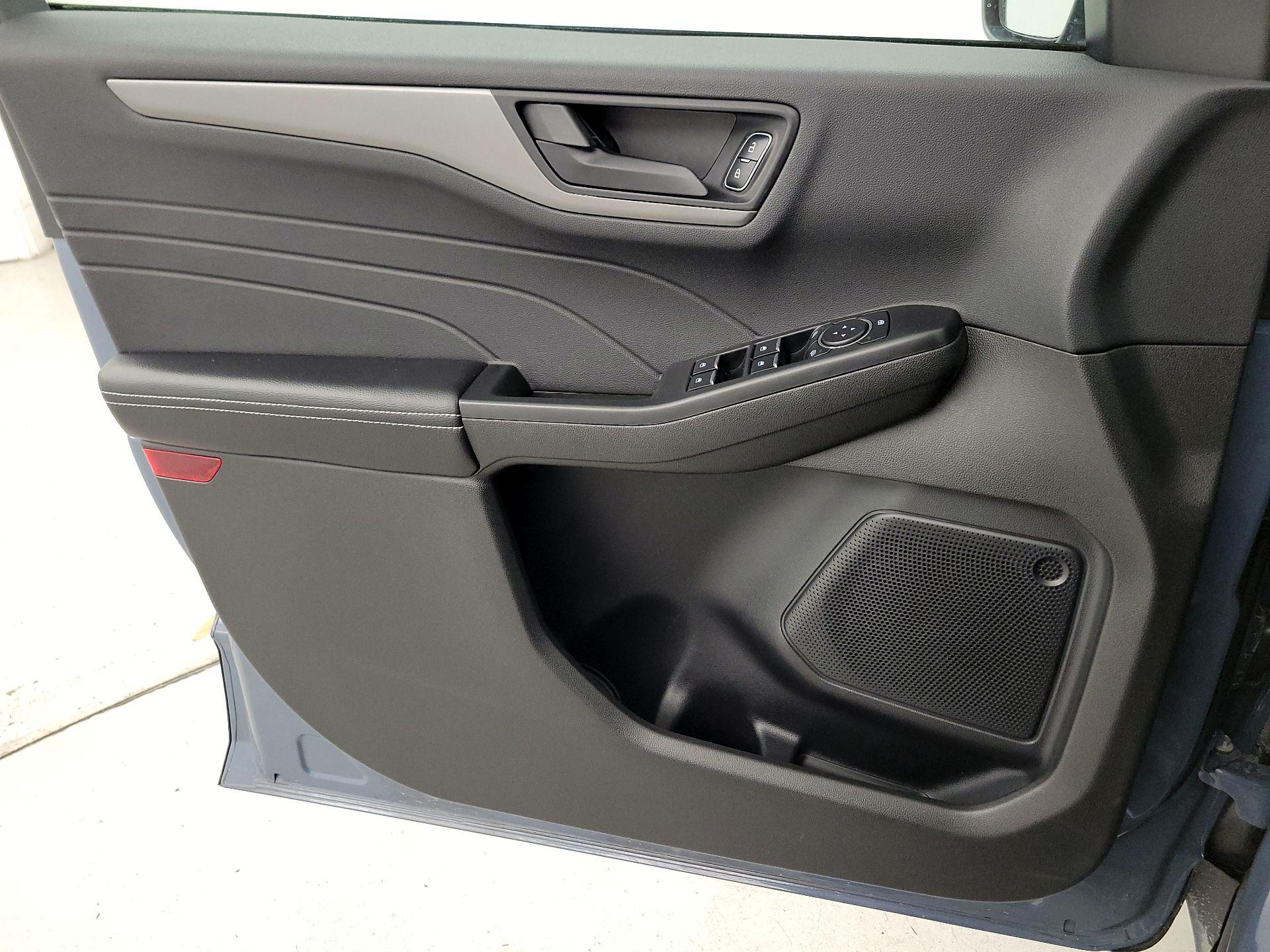 Thumbnail: 2025 Ford Escape - 12