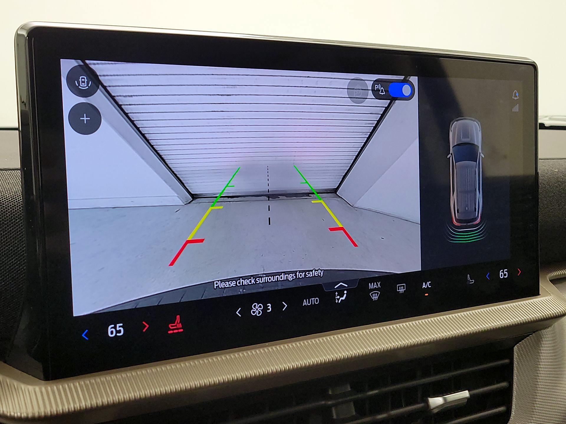 Thumbnail: 2025 Ford Explorer - 15