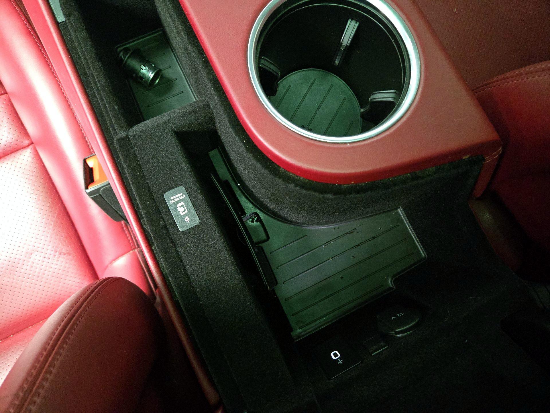 Thumbnail: 2021 Porsche Panamera - 19