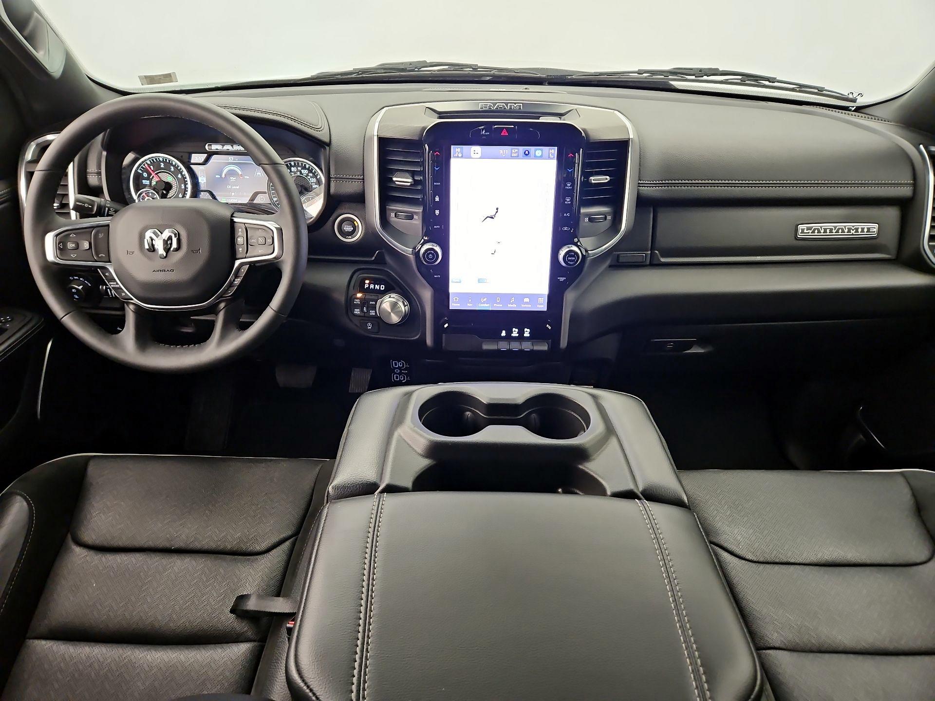 Thumbnail: 2025 RAM 1500 - 9