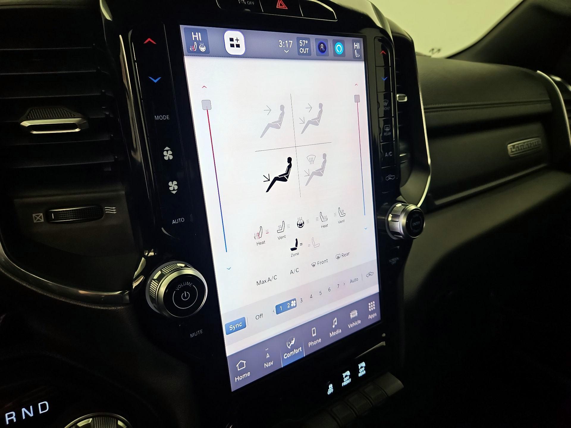 Thumbnail: 2025 RAM 1500 - 17