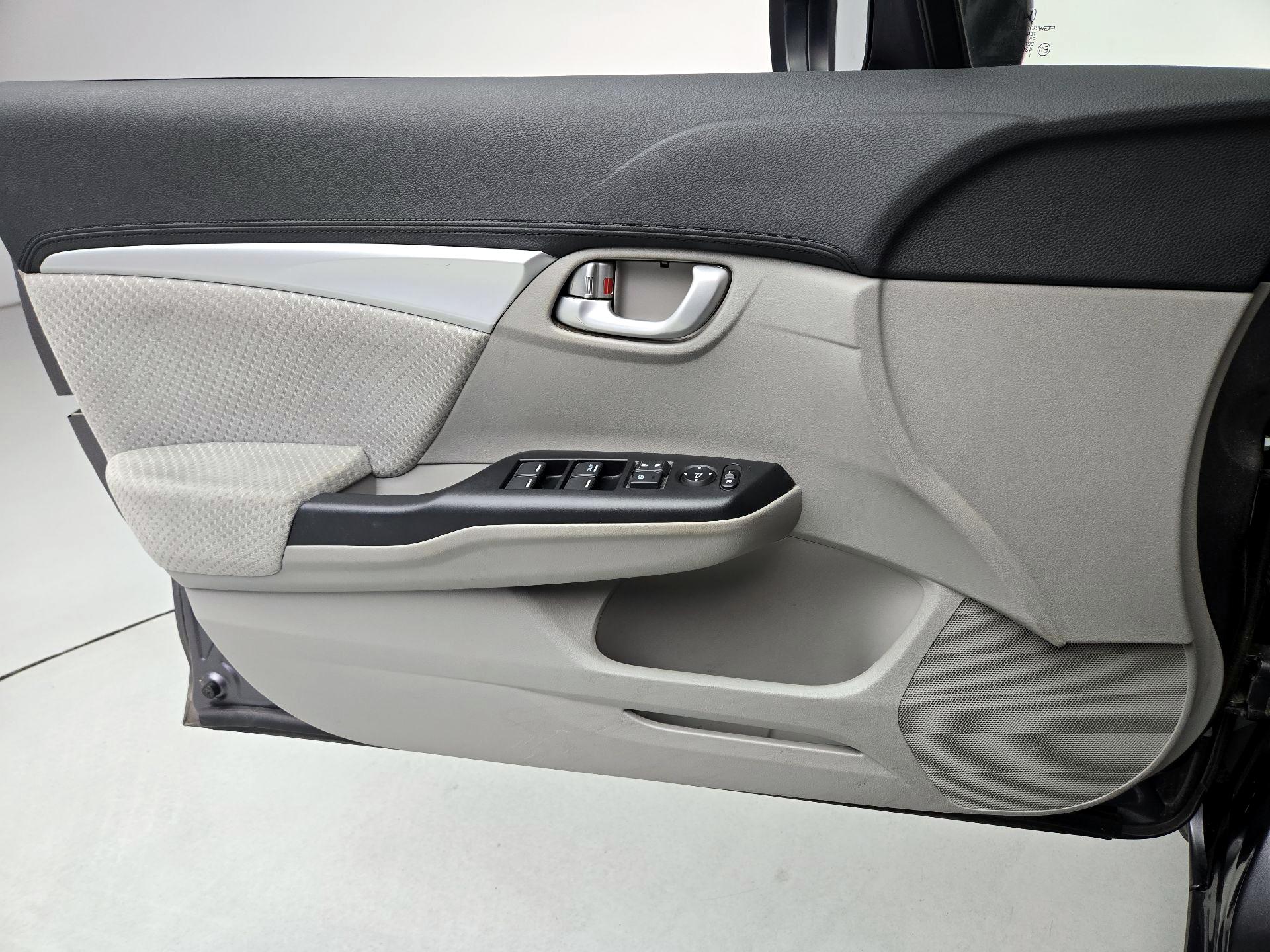 Thumbnail: 2015 Honda Civic - 12