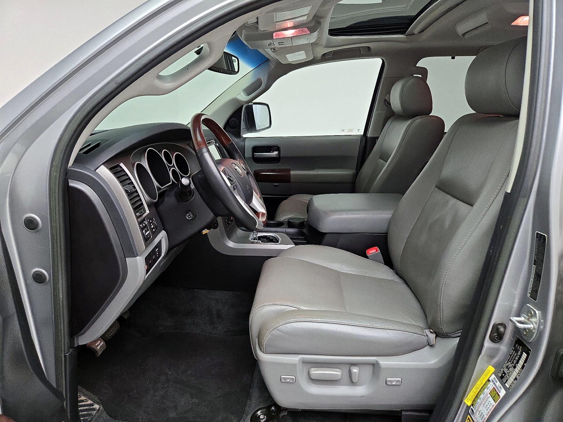 Thumbnail: 2017 Toyota Sequoia - 11