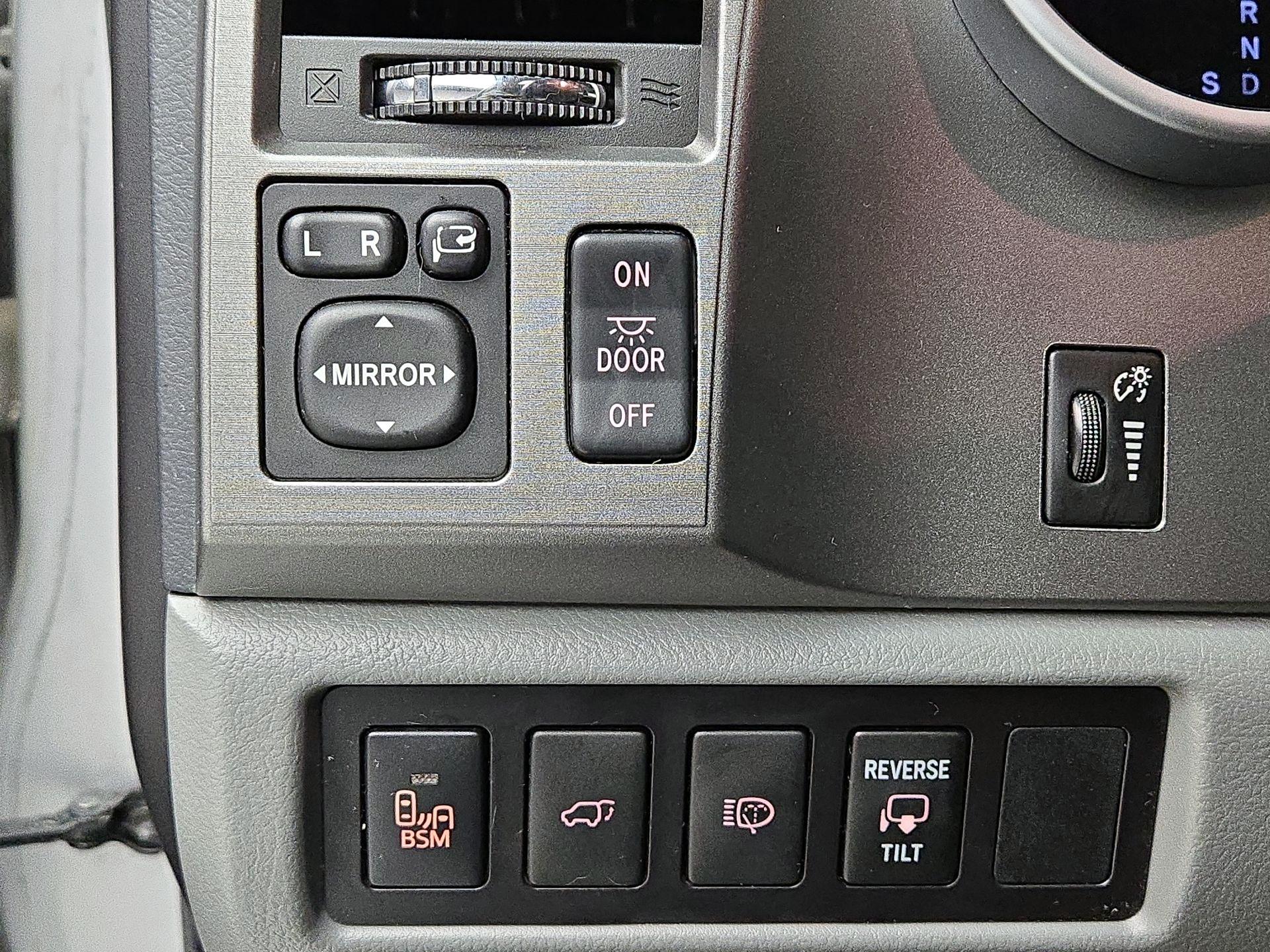 Thumbnail: 2017 Toyota Sequoia - 13