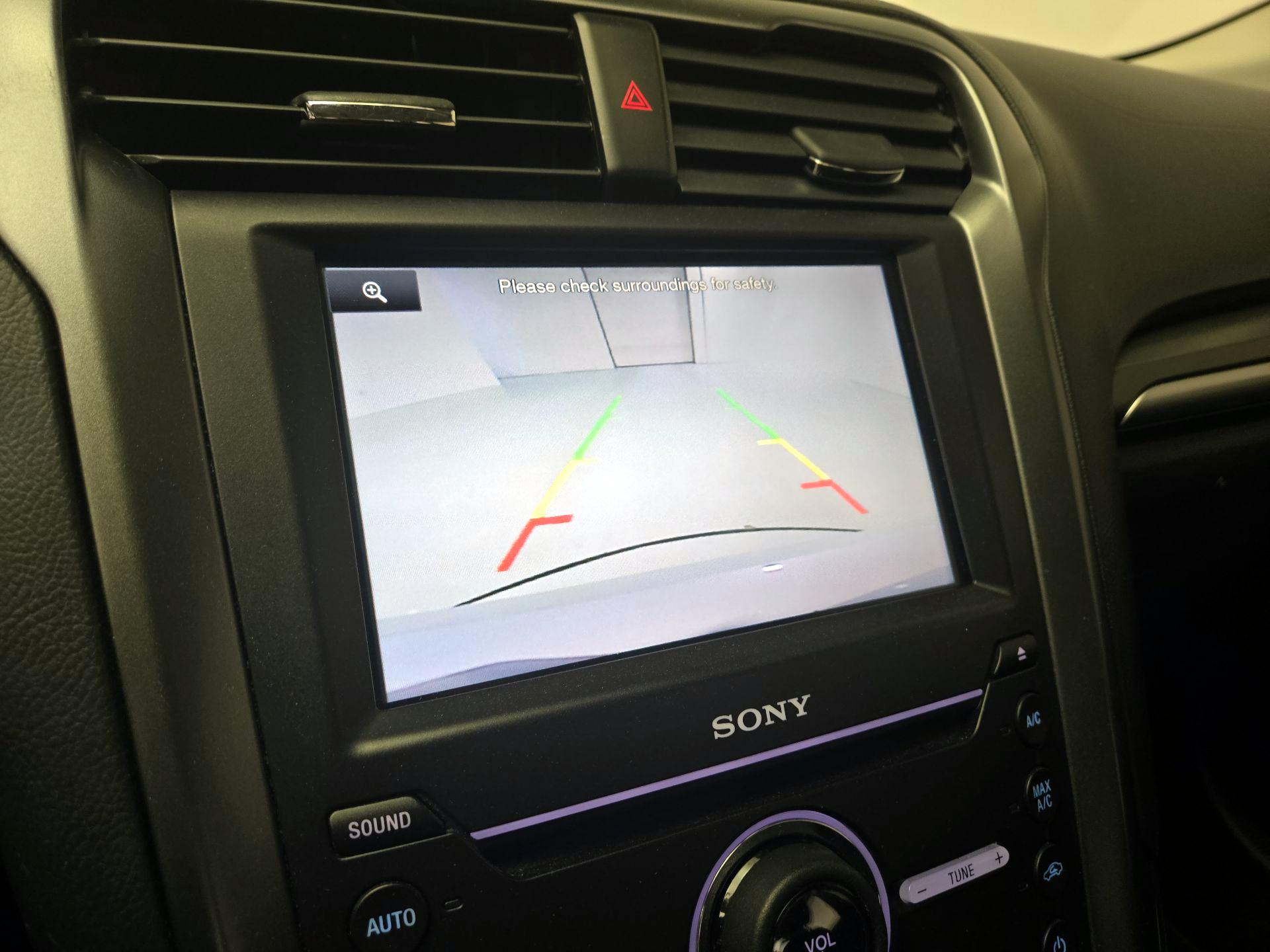 Thumbnail: 2016 Ford Fusion - 14