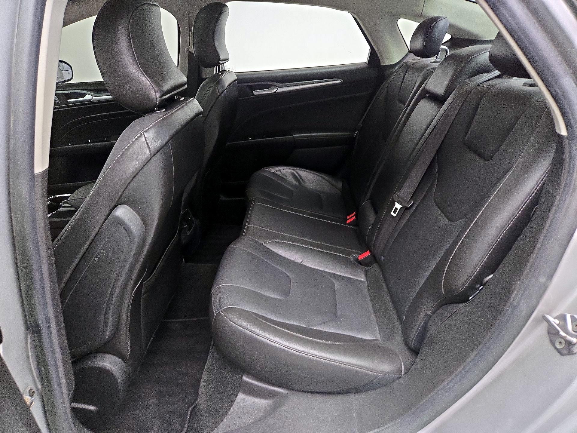 Thumbnail: 2016 Ford Fusion - 20