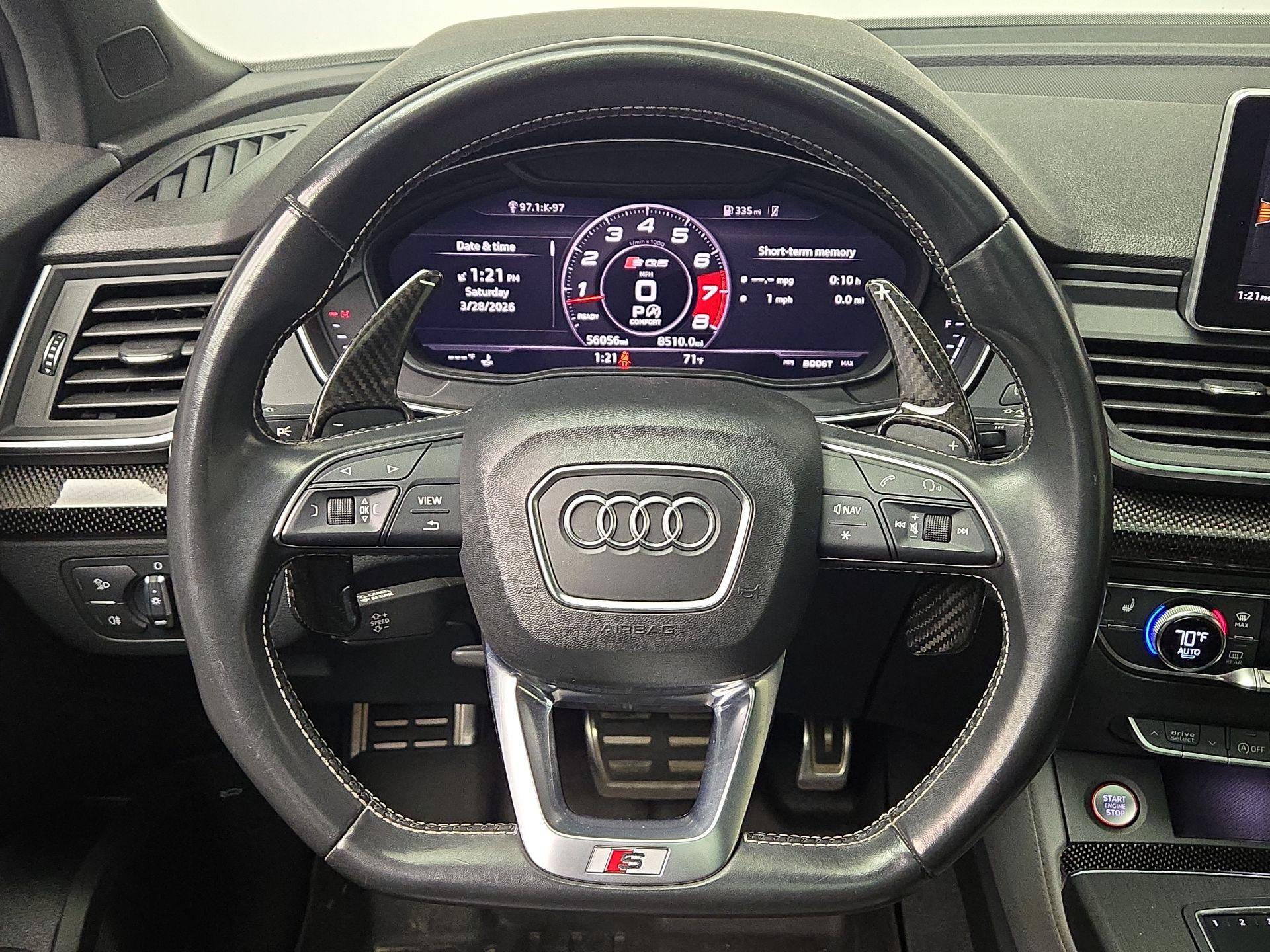 Thumbnail: 2020 Audi SQ5 - 10