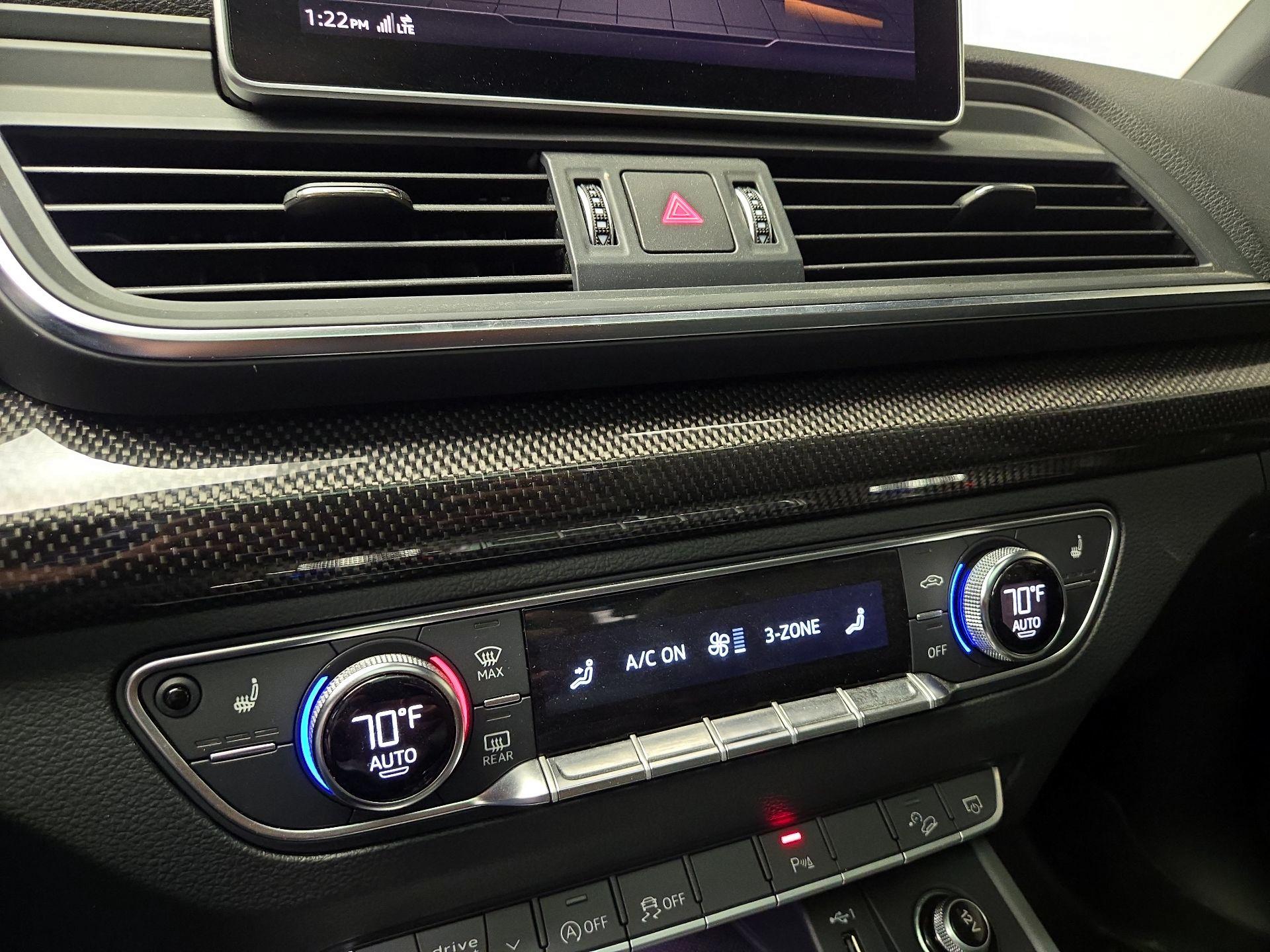 Thumbnail: 2020 Audi SQ5 - 17