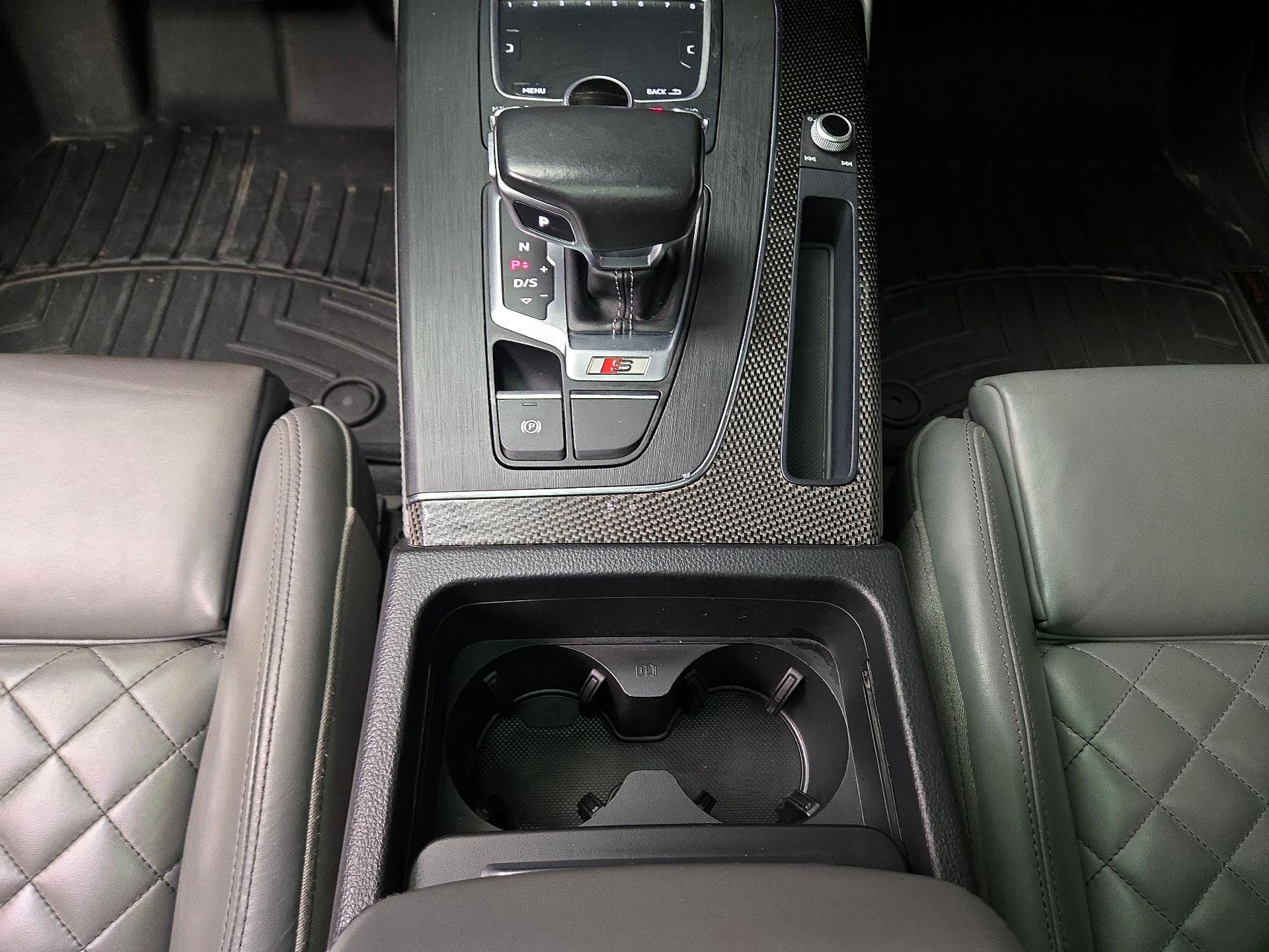 Thumbnail: 2020 Audi SQ5 - 18