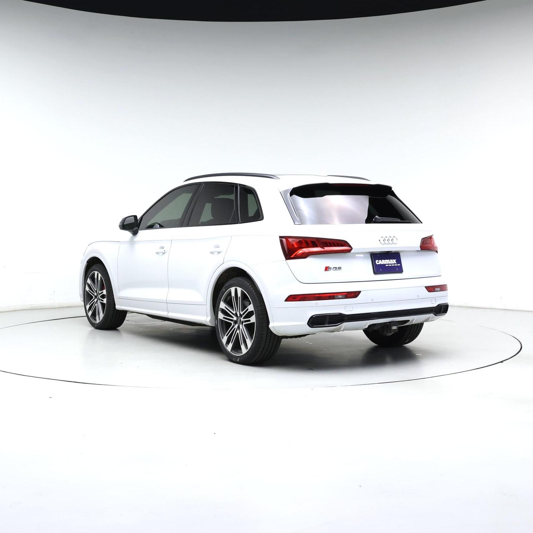 Thumbnail: 2020 Audi SQ5 - 2