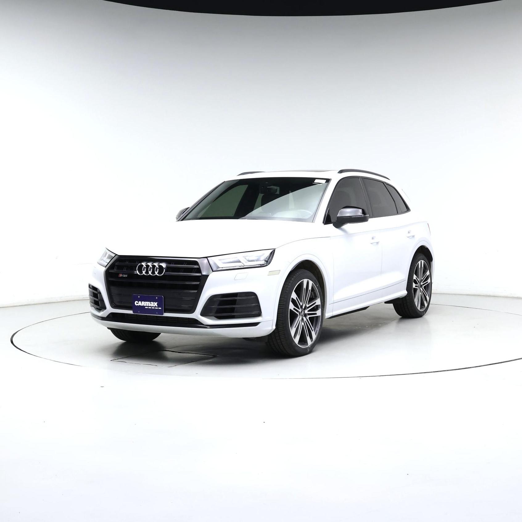 Thumbnail: 2020 Audi SQ5 - 4