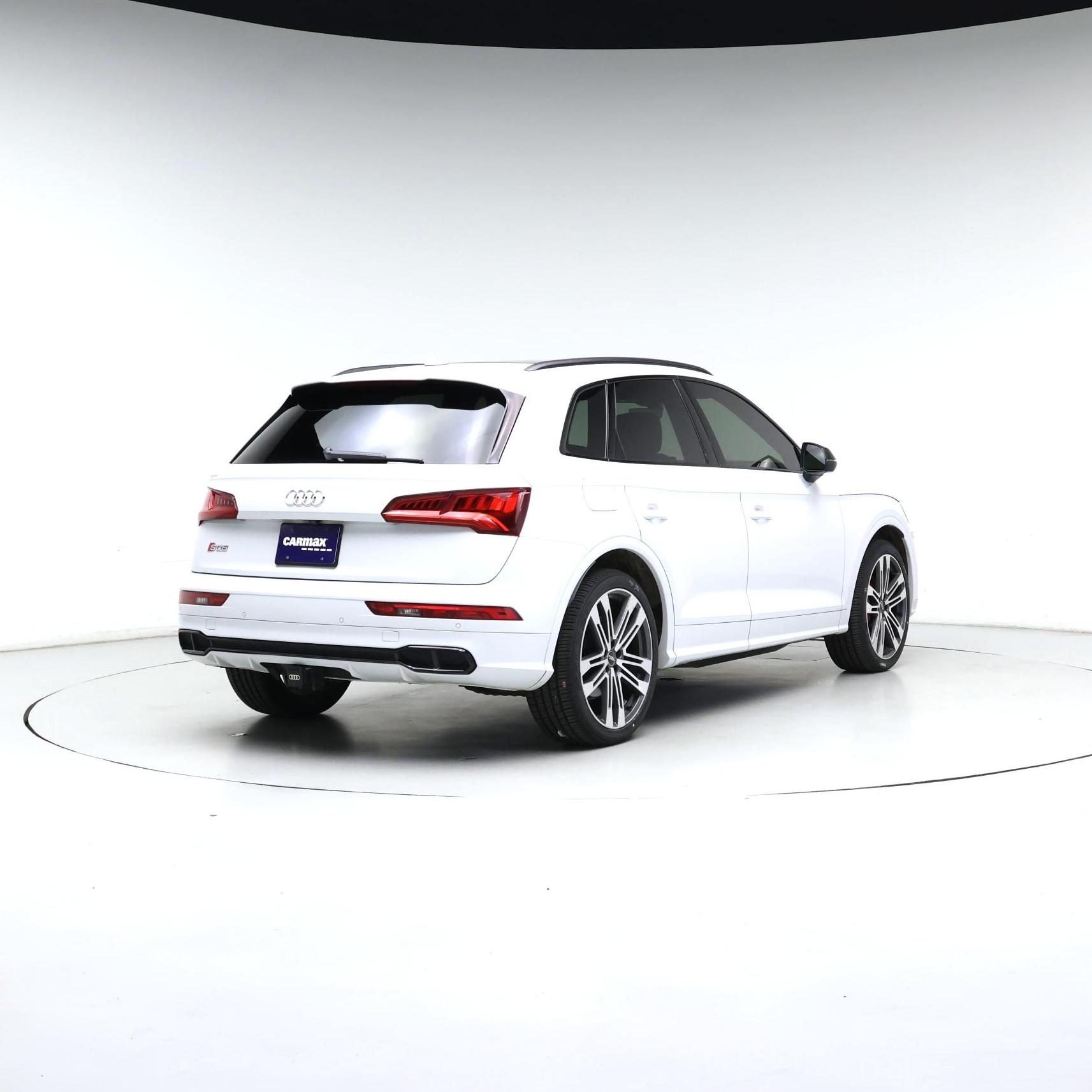 Thumbnail: 2020 Audi SQ5 - 8