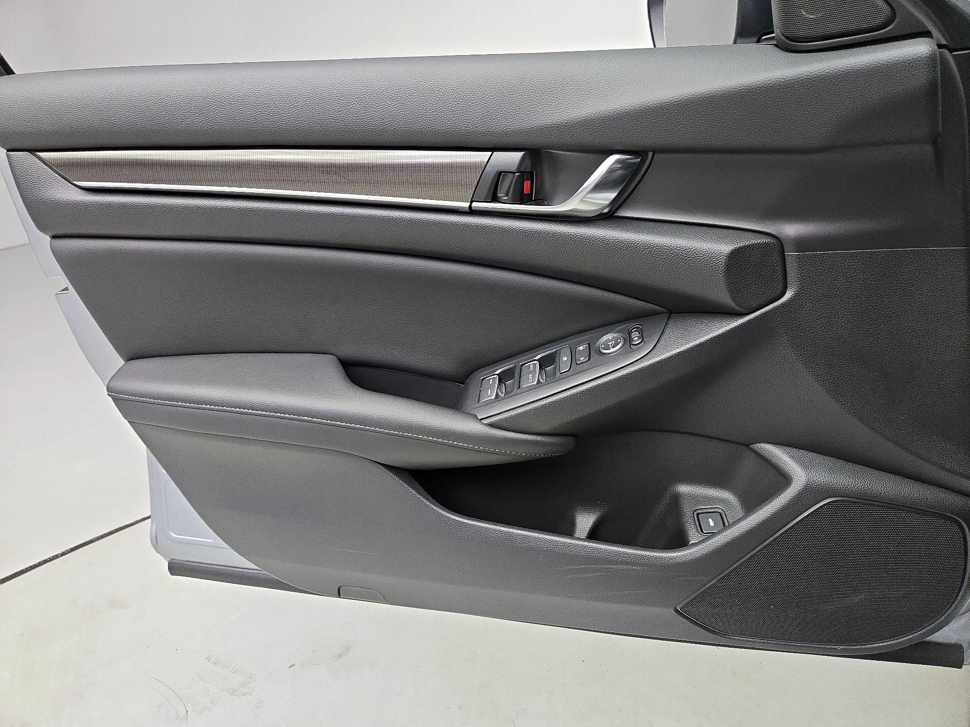 Thumbnail: 2022 Honda Accord - 12