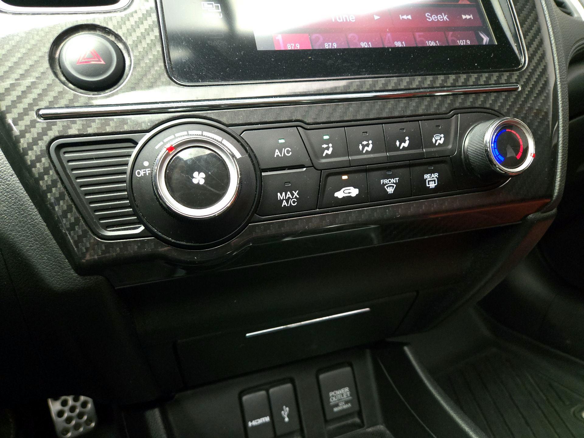 Thumbnail: 2015 Honda Civic - 16