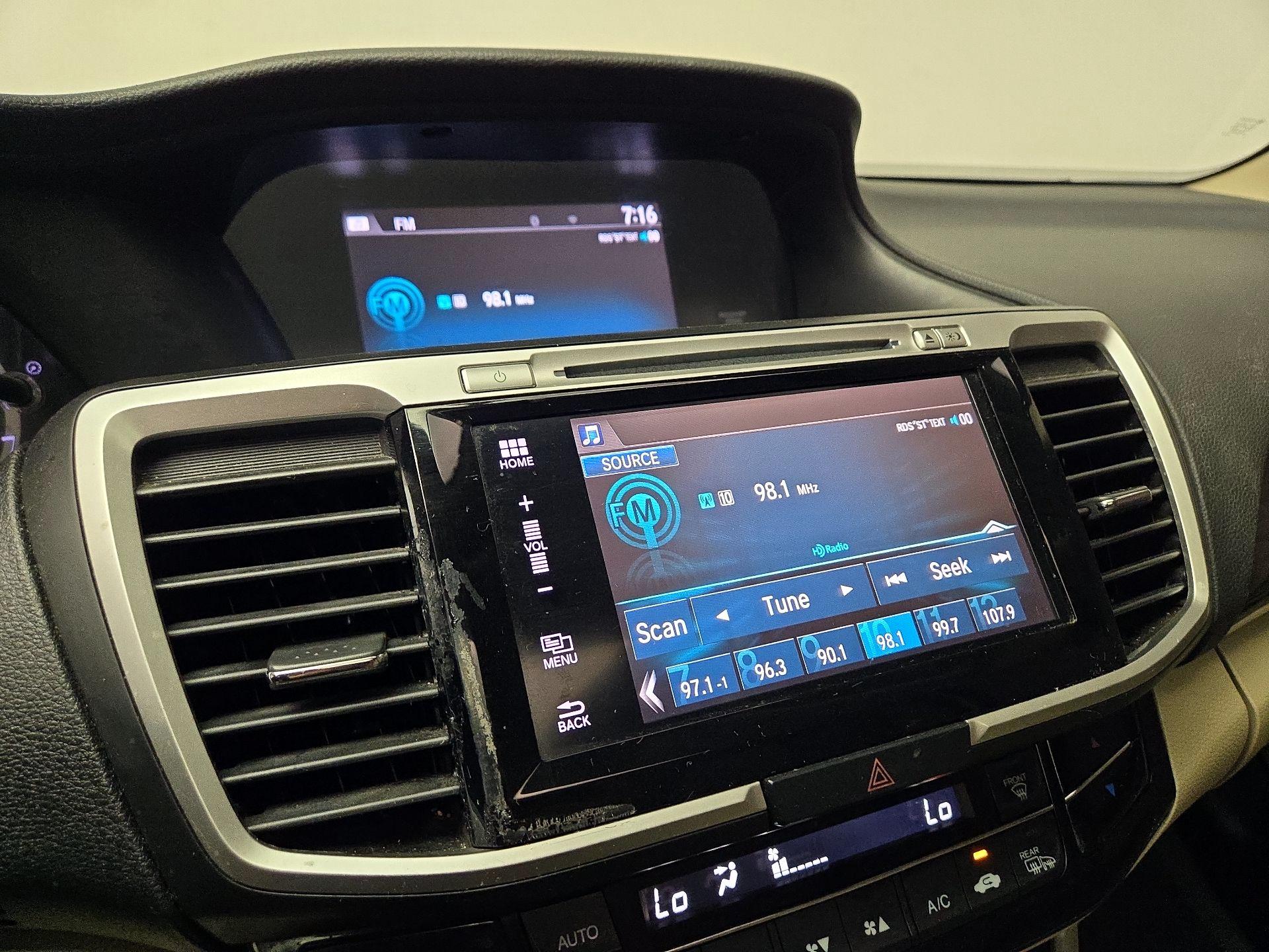 Thumbnail: 2017 Honda Accord - 15