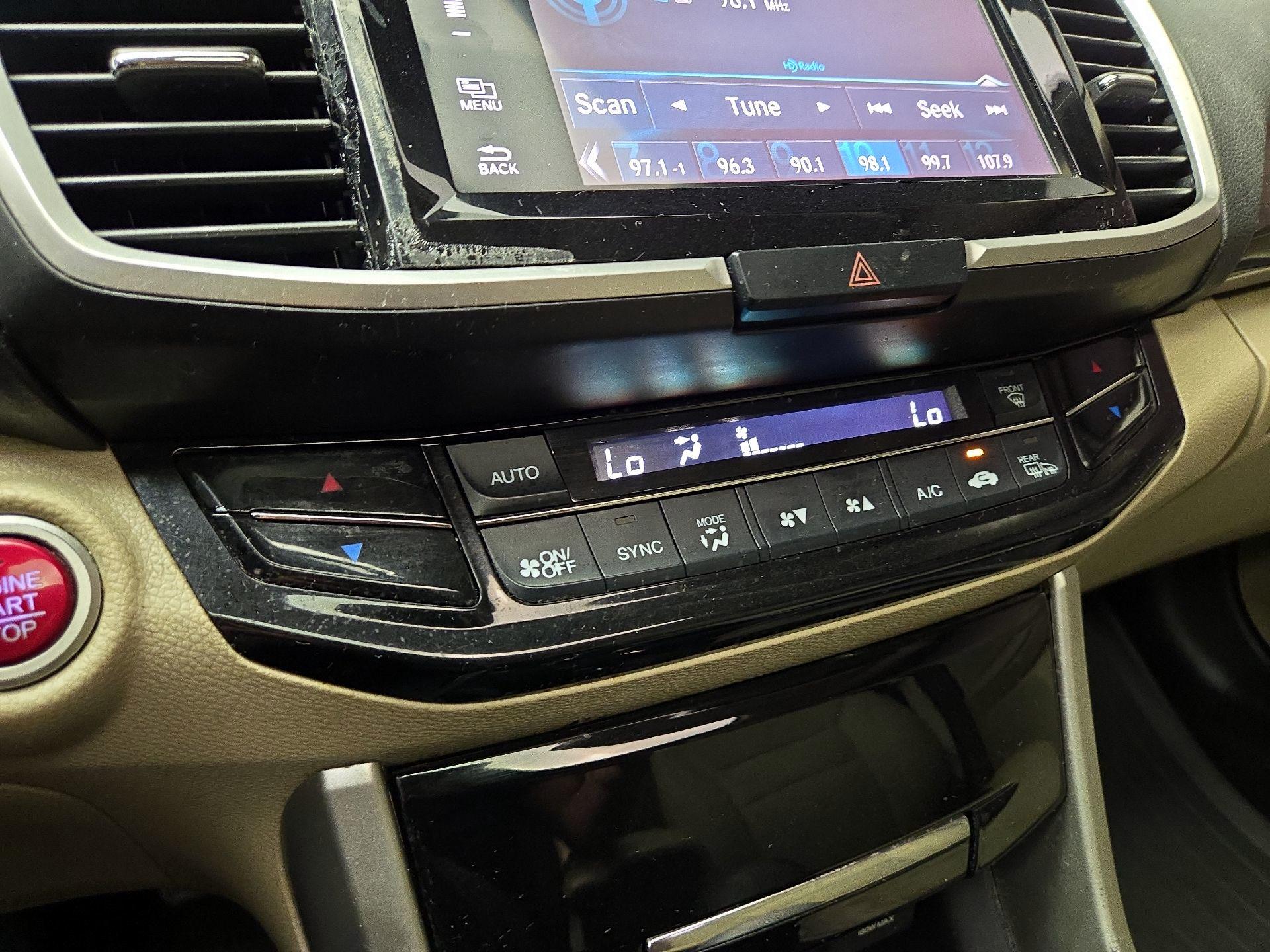 Thumbnail: 2017 Honda Accord - 16