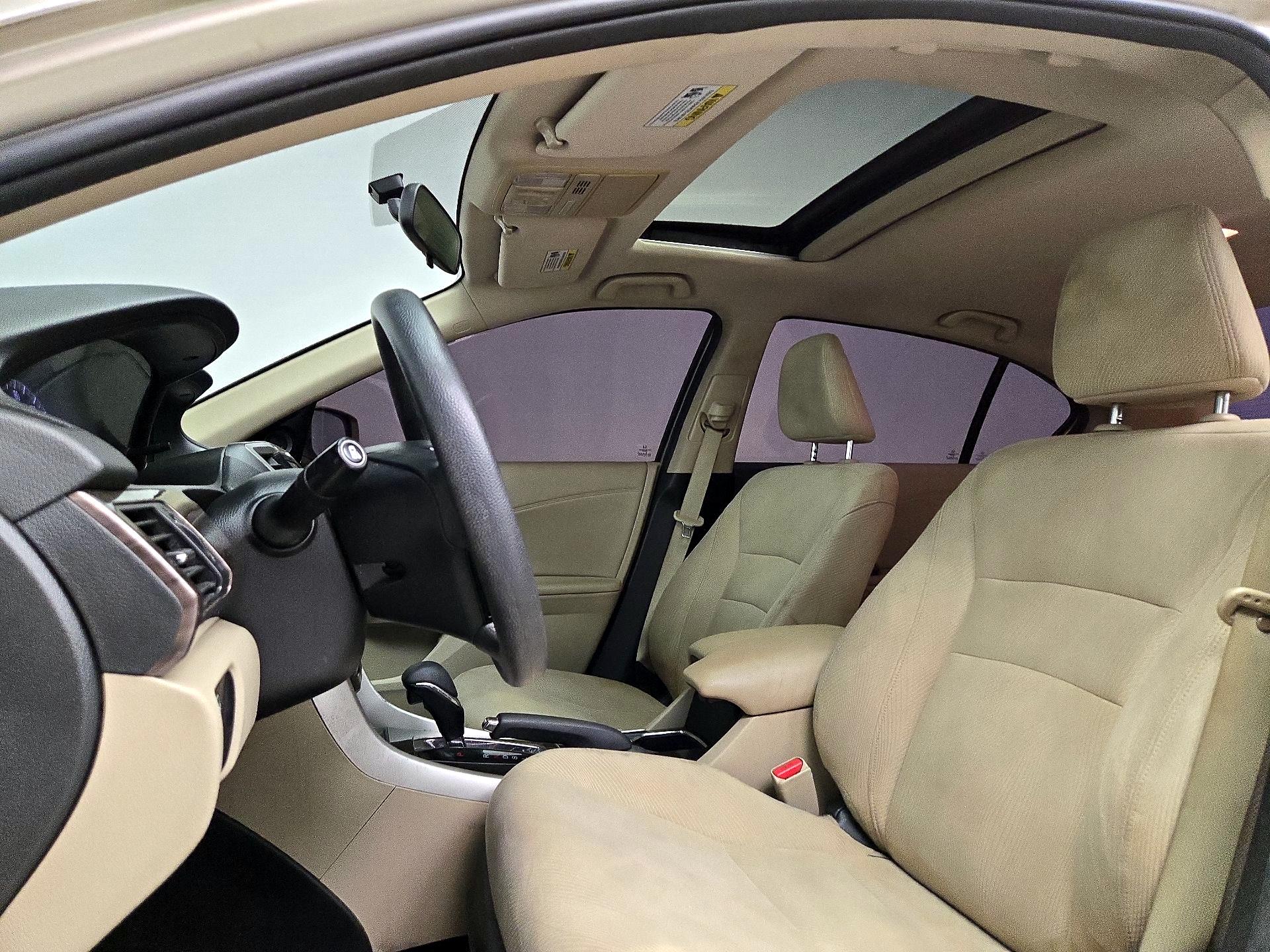 Thumbnail: 2017 Honda Accord - 19