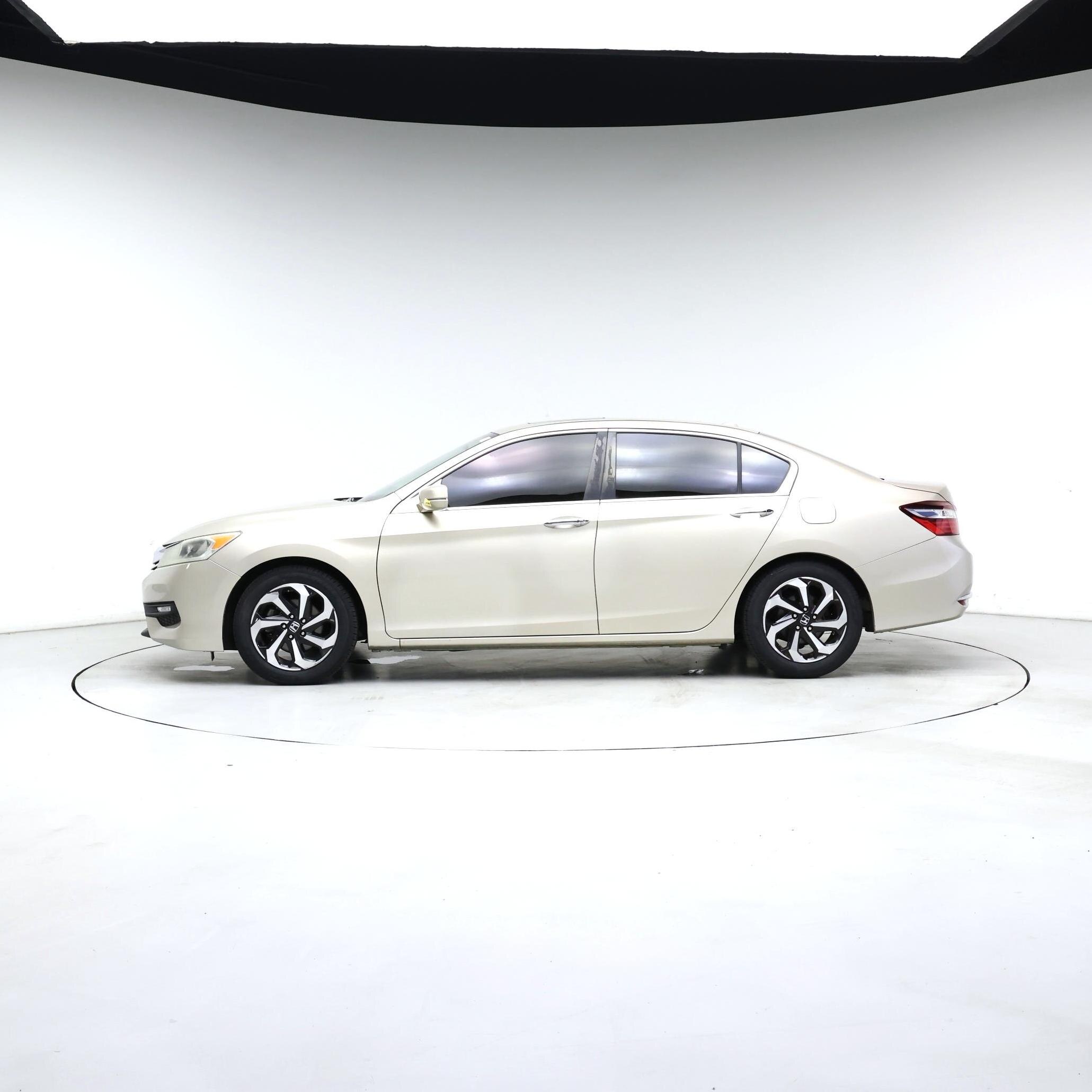 Thumbnail: 2017 Honda Accord - 3
