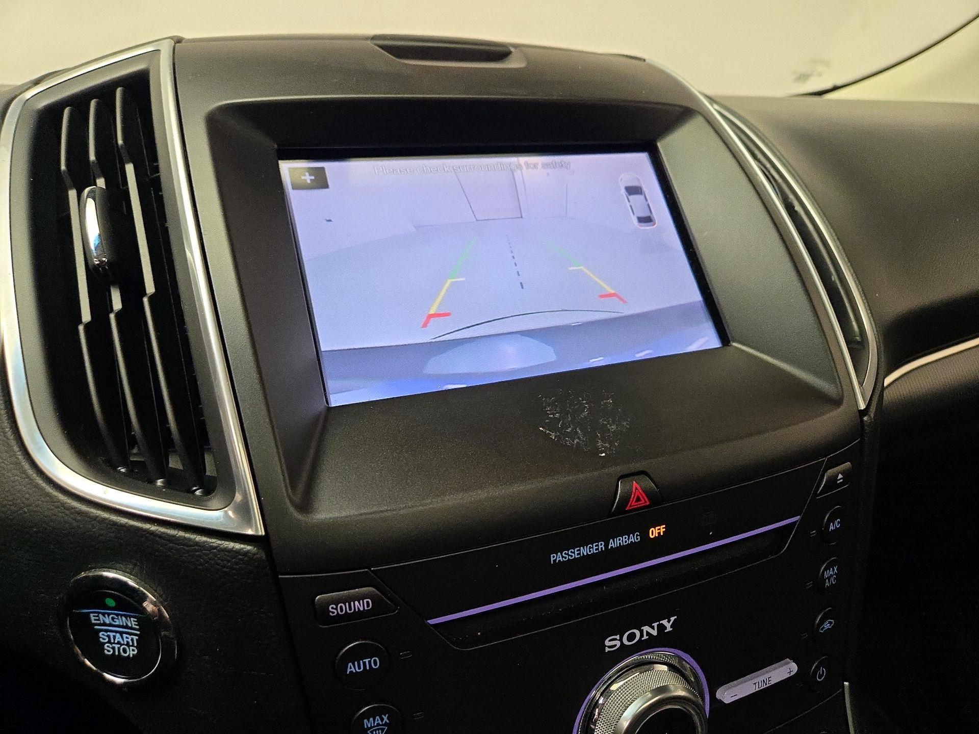 Thumbnail: 2017 Ford Edge - 15