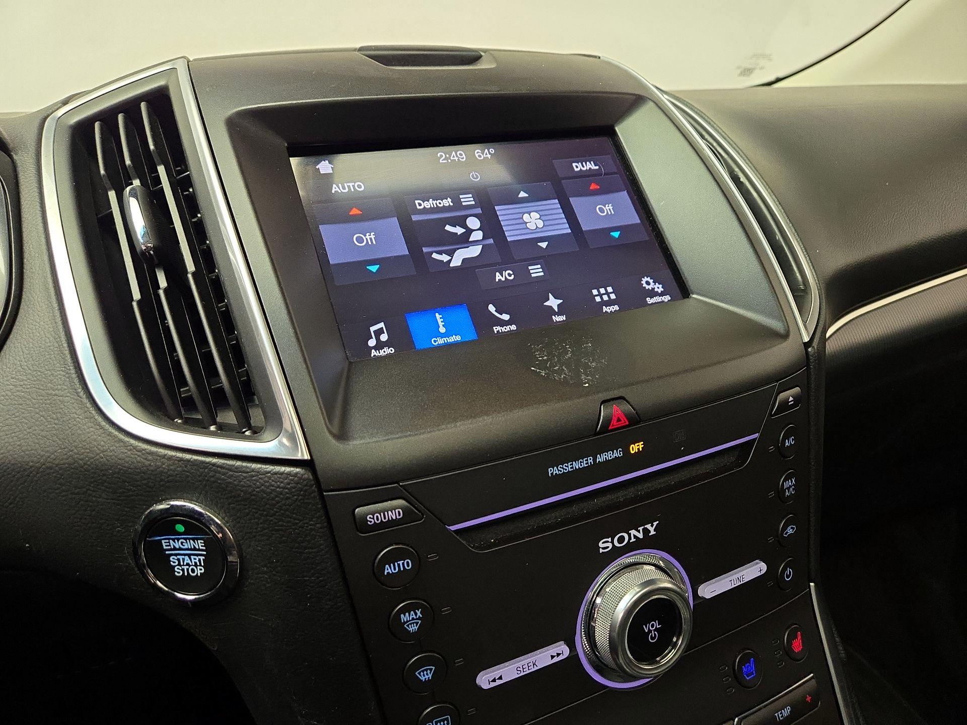 Thumbnail: 2017 Ford Edge - 17