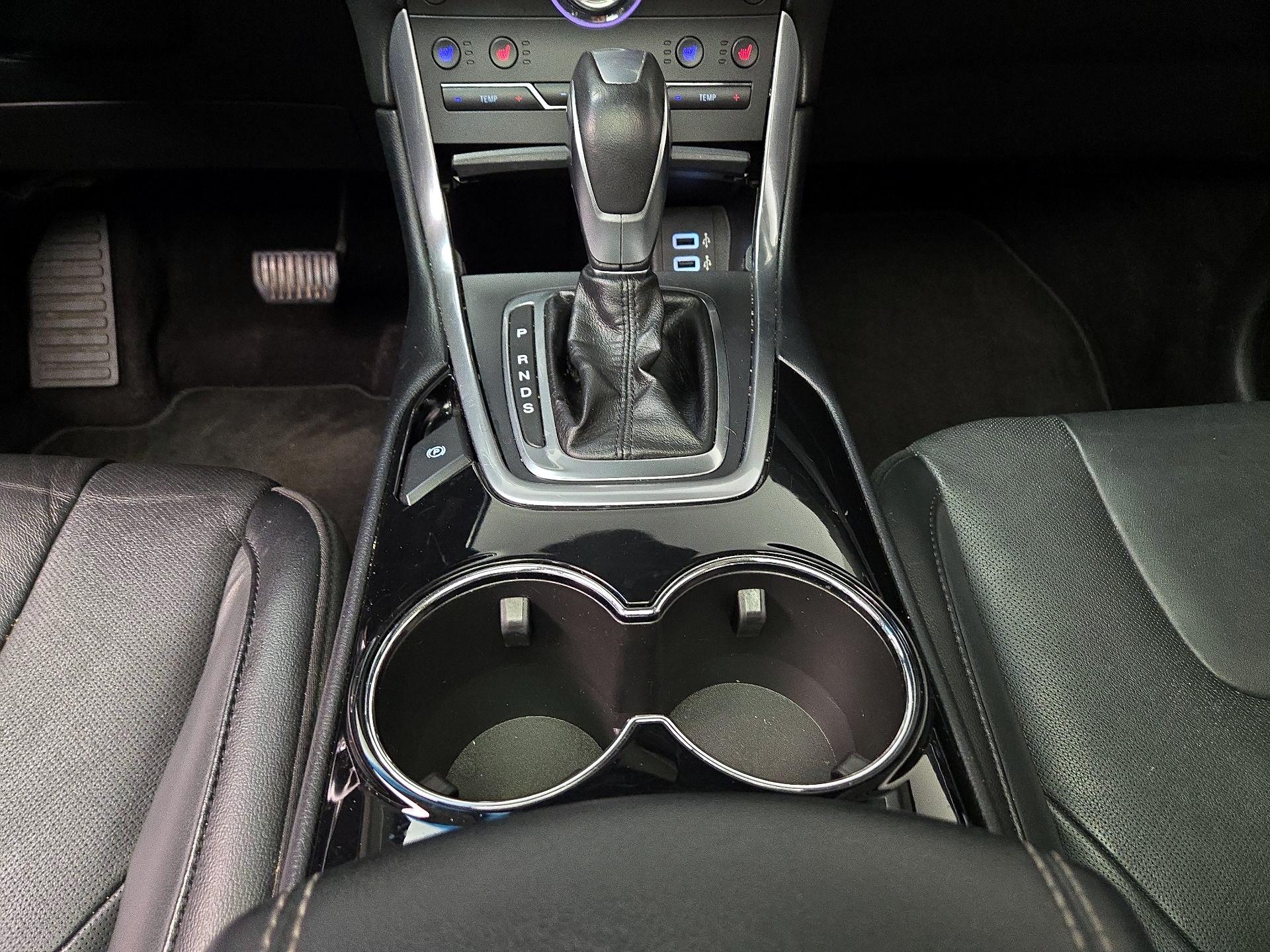 Thumbnail: 2017 Ford Edge - 18