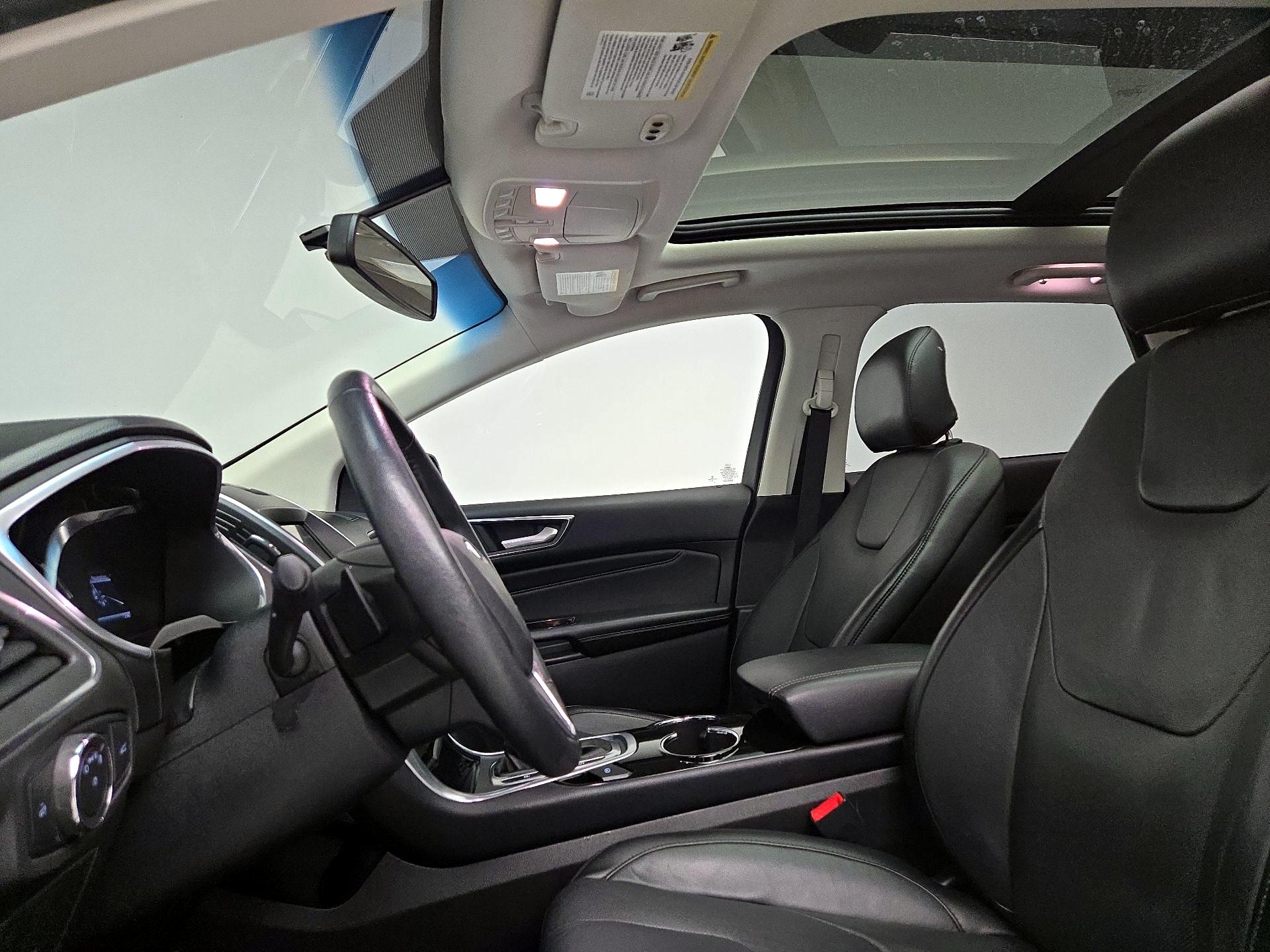 Thumbnail: 2017 Ford Edge - 20