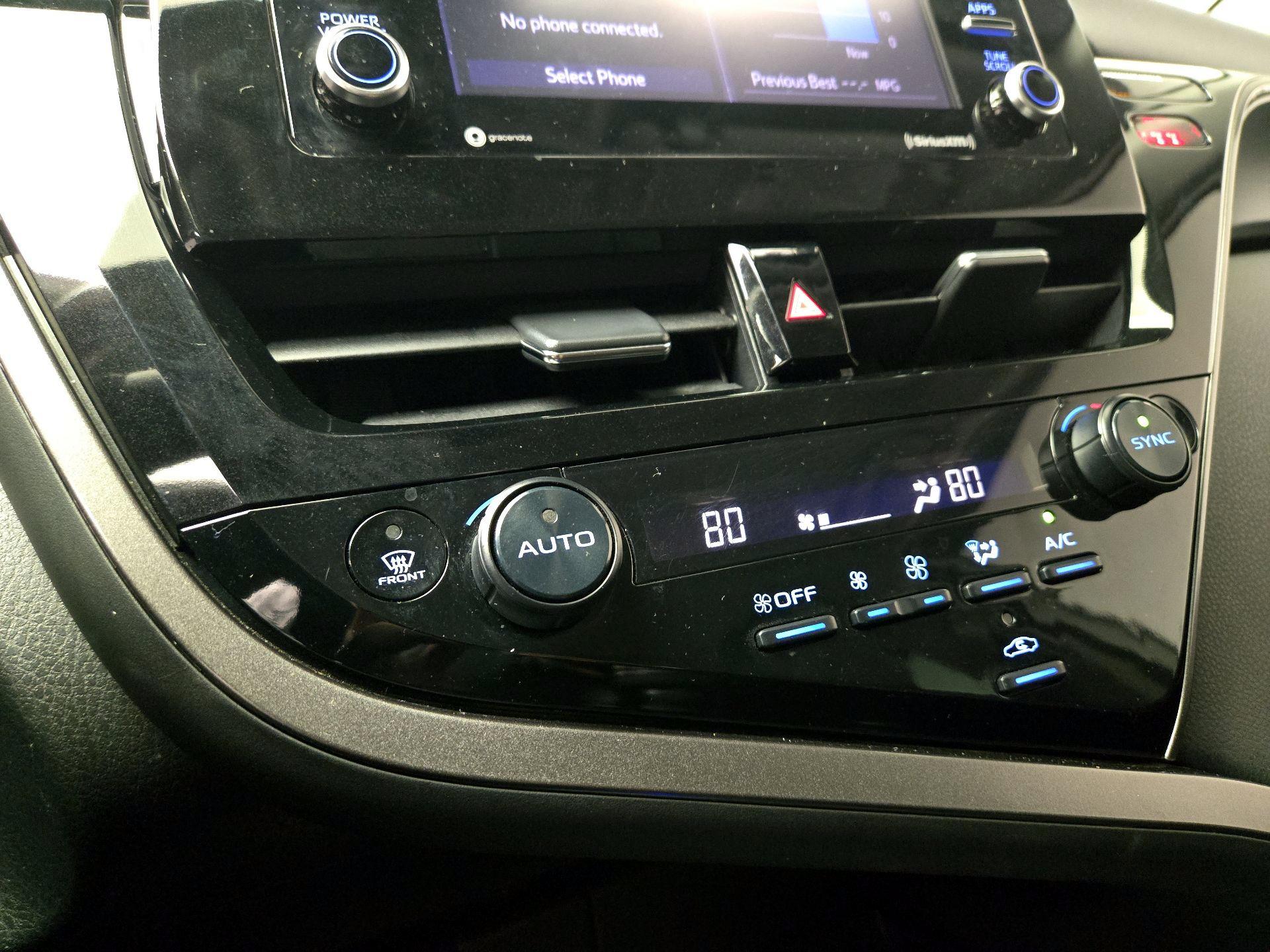 Thumbnail: 2022 Toyota Camry - 16