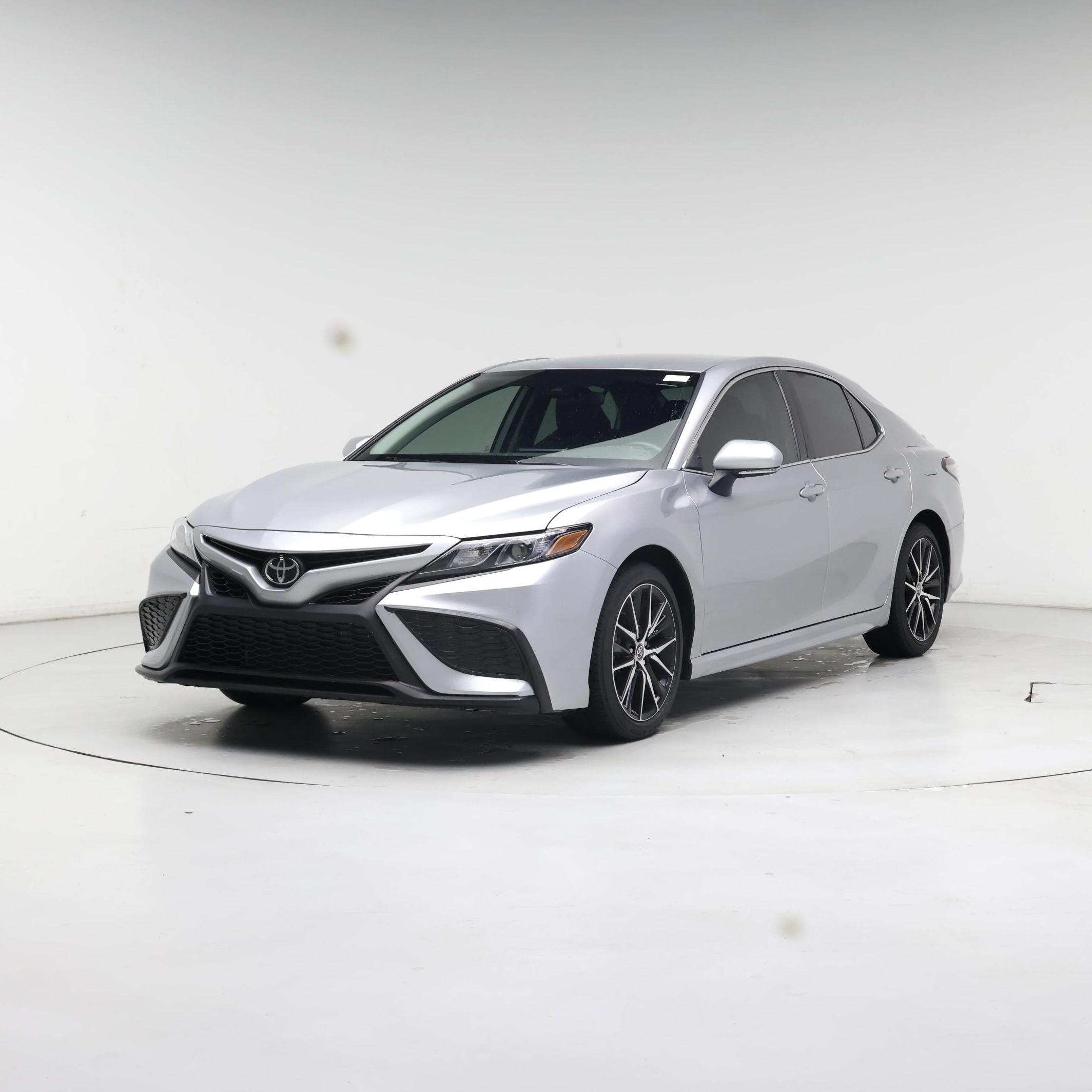 Thumbnail: 2022 Toyota Camry - 4