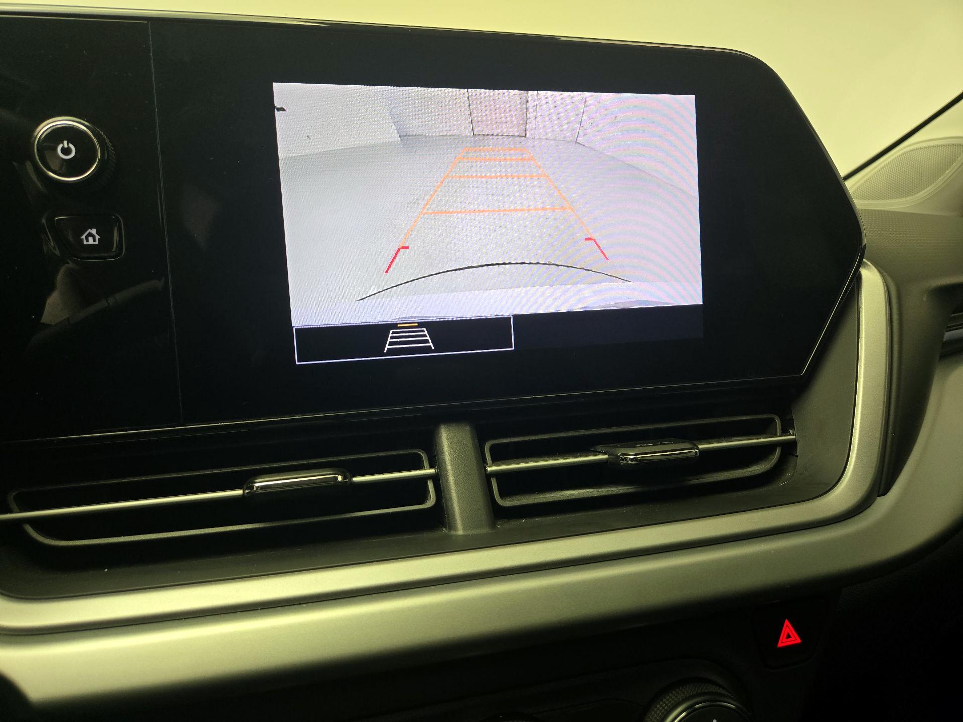 Thumbnail: 2025 Chevrolet Trax - 14