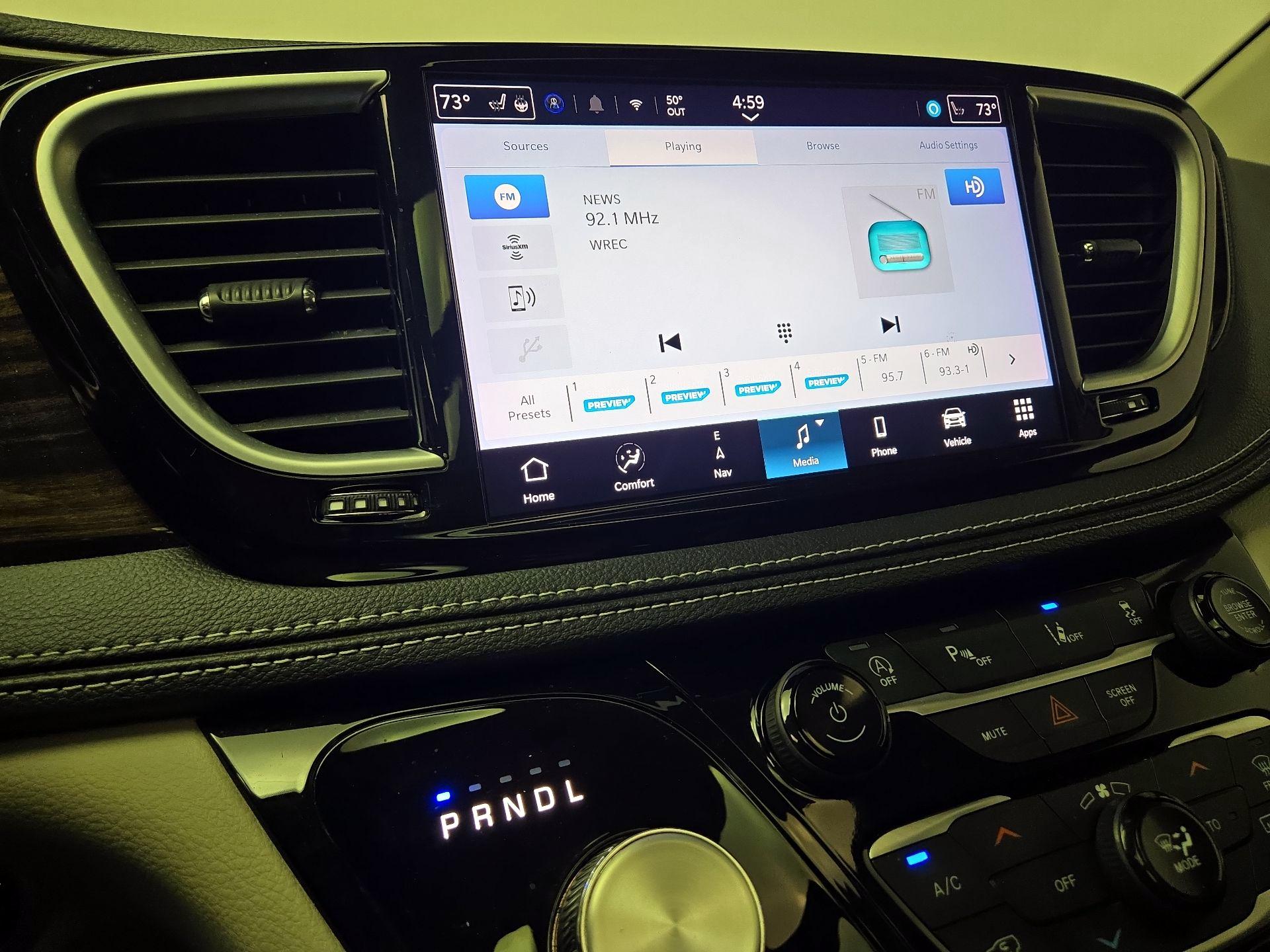 Thumbnail: 2024 Chrysler Pacifica - 16